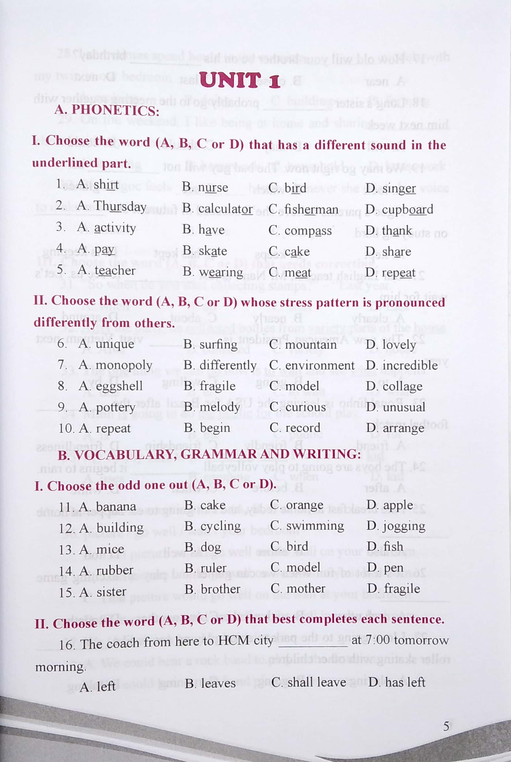 700 bài tập tiếng anh 7 (theo chương trình giáo dục phổ thông mới) - Ảnh 5