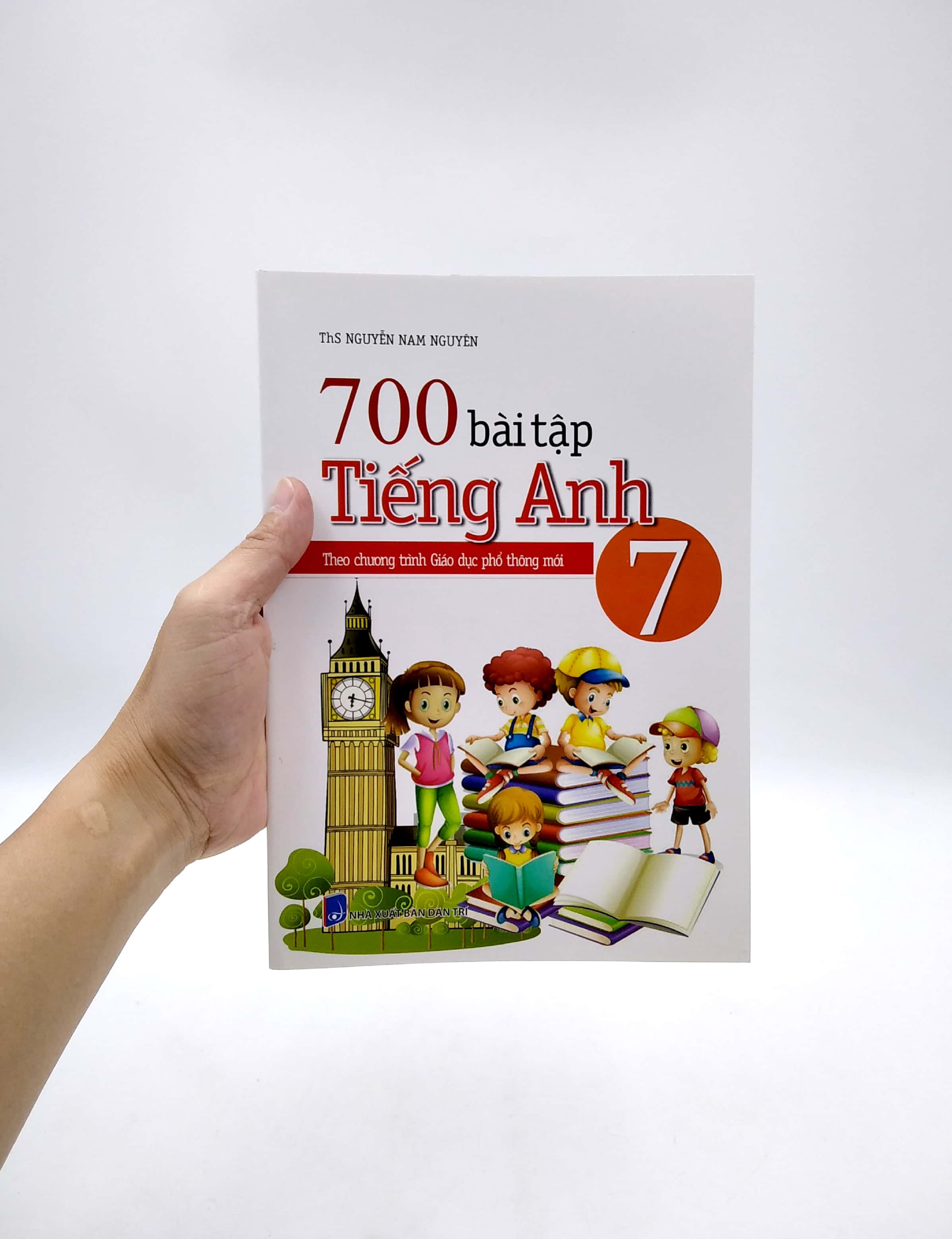 700 bài tập tiếng anh 7 (theo chương trình giáo dục phổ thông mới) - Ảnh 7