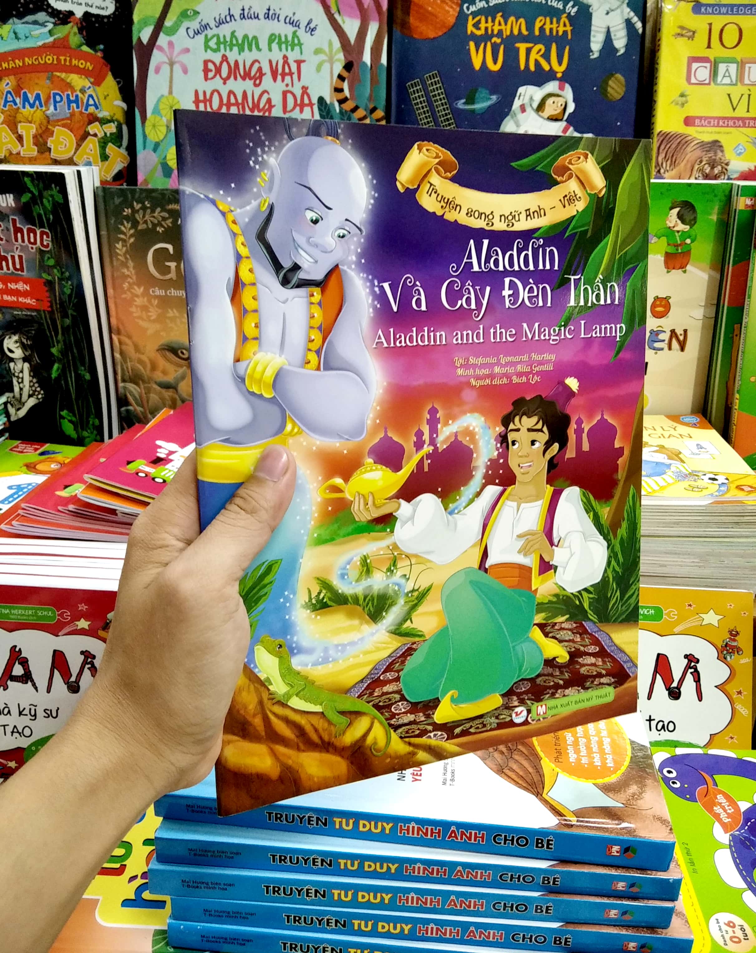 aladdin và cây đèn thần (song ngữ anh - việt) - Ảnh 7