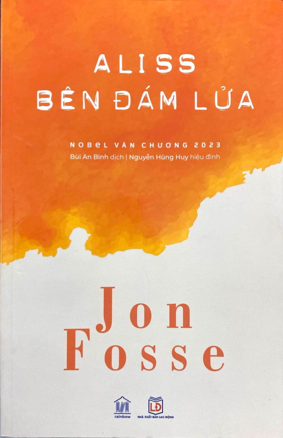 aliss bên đám lửa - Ảnh 3