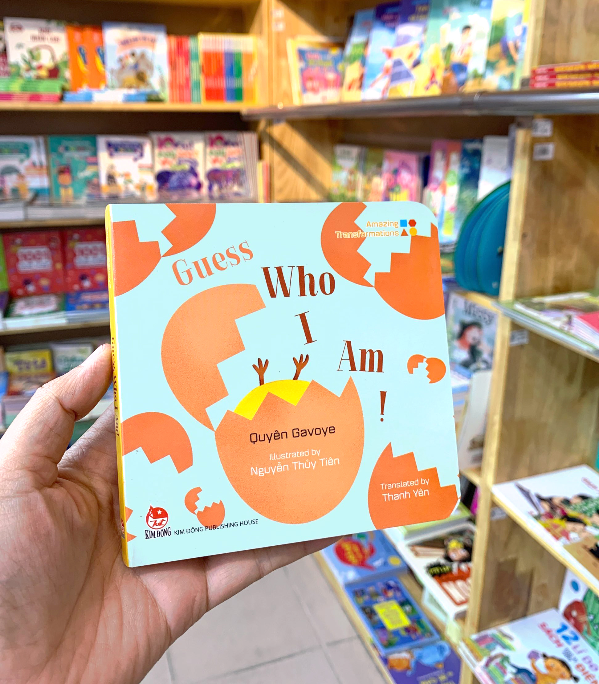 amazing transformations - guess who i am? - bìa cứng - Ảnh 9