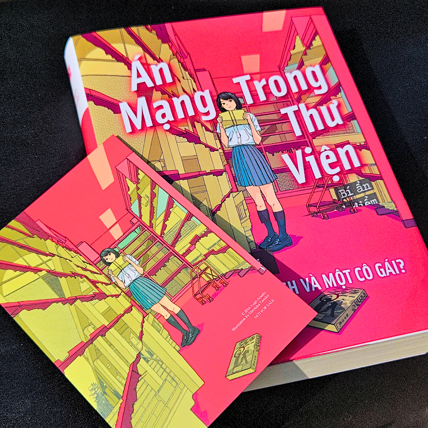 An Mang Trong Thu Vien - Bi An Loi Chi Diem Dam Mau - Ban Dac Biet - Tang Kem Obi + Bookmark + Postcard Boi - Ảnh 7