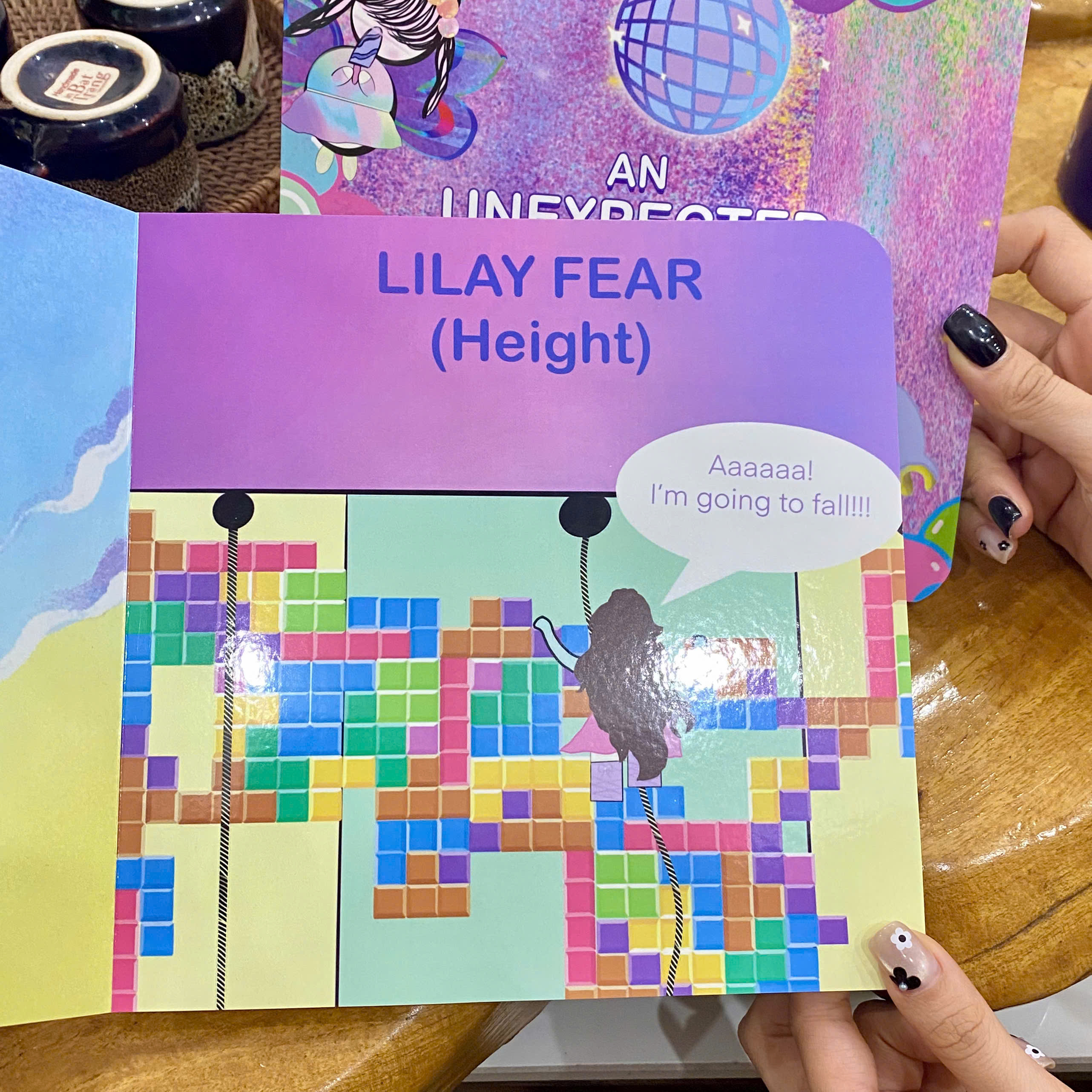 An Unexpected Story - Bìa Cứng - Ảnh 5