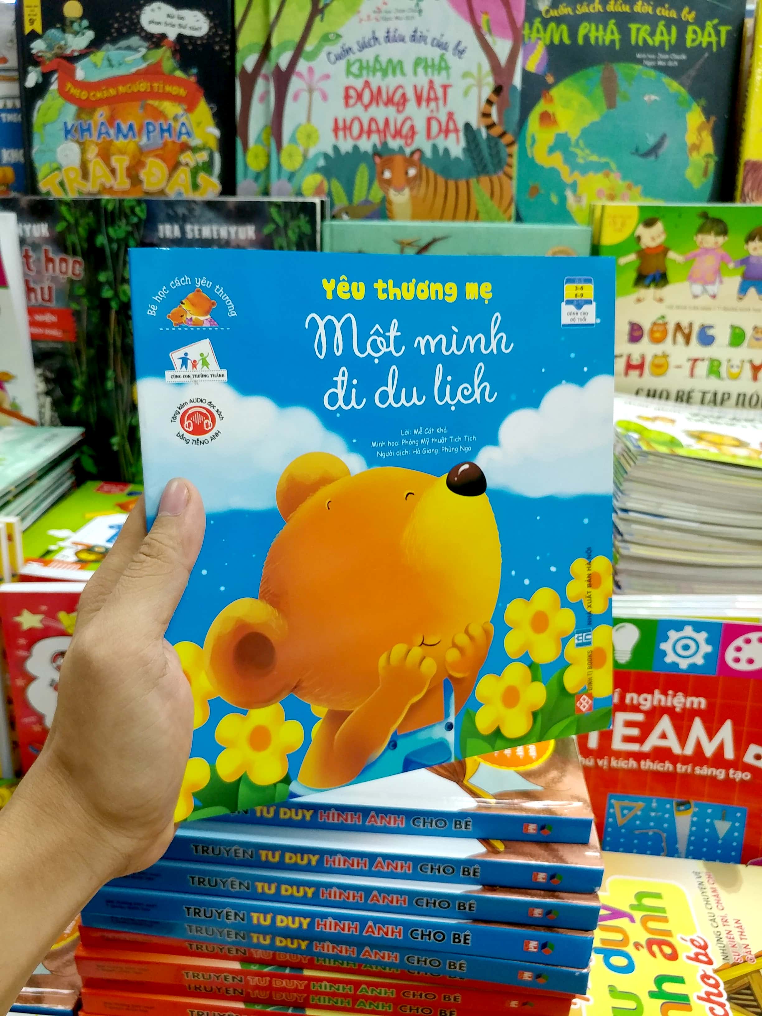 bé học cách yêu thương - yêu thương mẹ - một mình đi du lịch - Ảnh 7