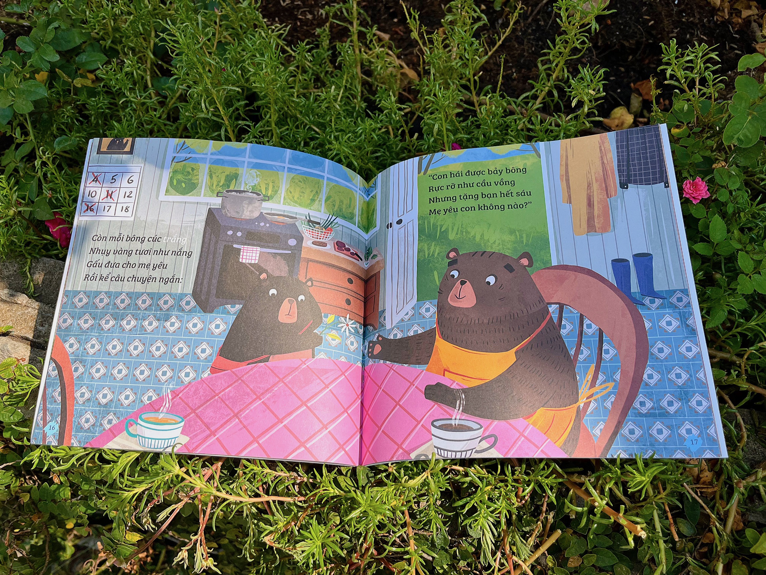 bé học yêu thương và chia sẻ - bảy bông hoa của gấu con - câu chuyện ngọt ngào về sự quan tâm và chia sẻ - Ảnh 3