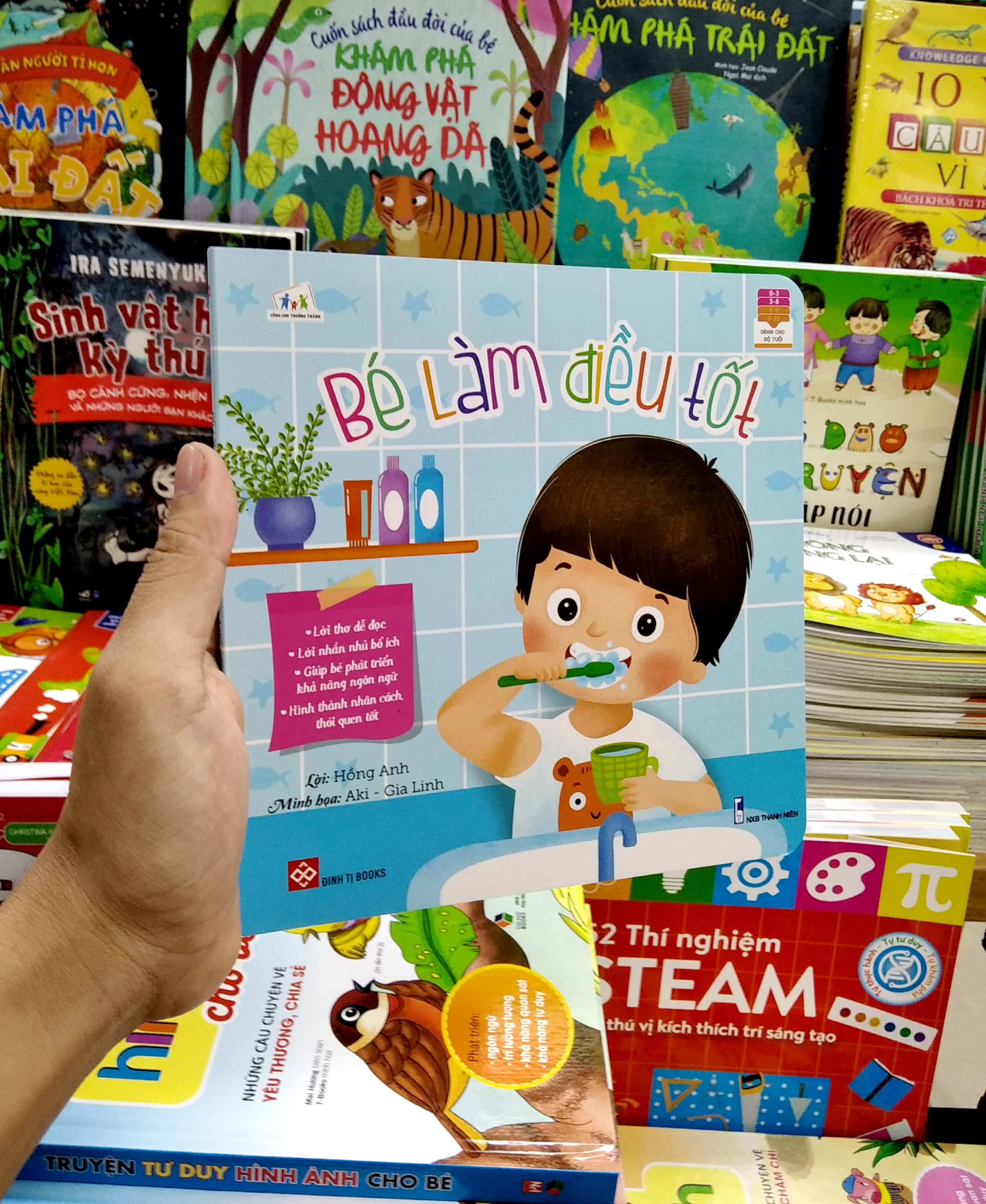 bé làm điều tốt - Ảnh 7