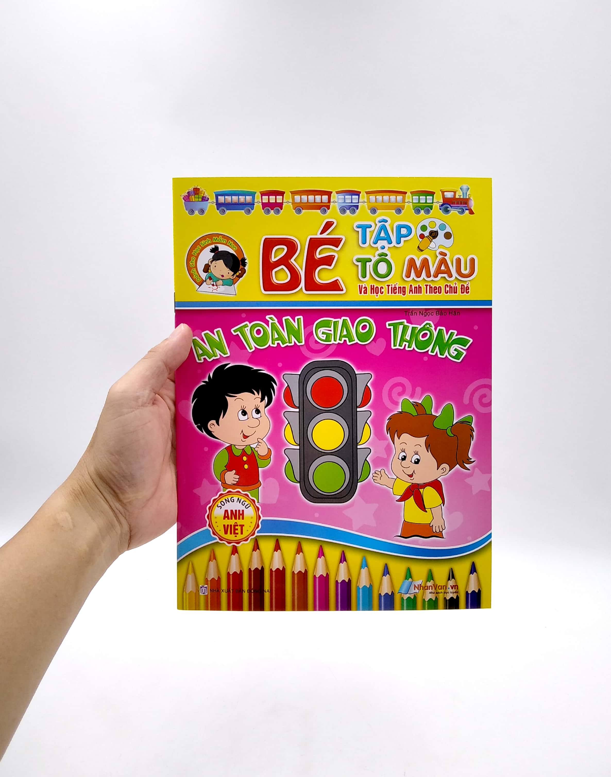 bé tập tô màu và học tiếng anh theo chủ đề - an toàn giao thông - Ảnh 2