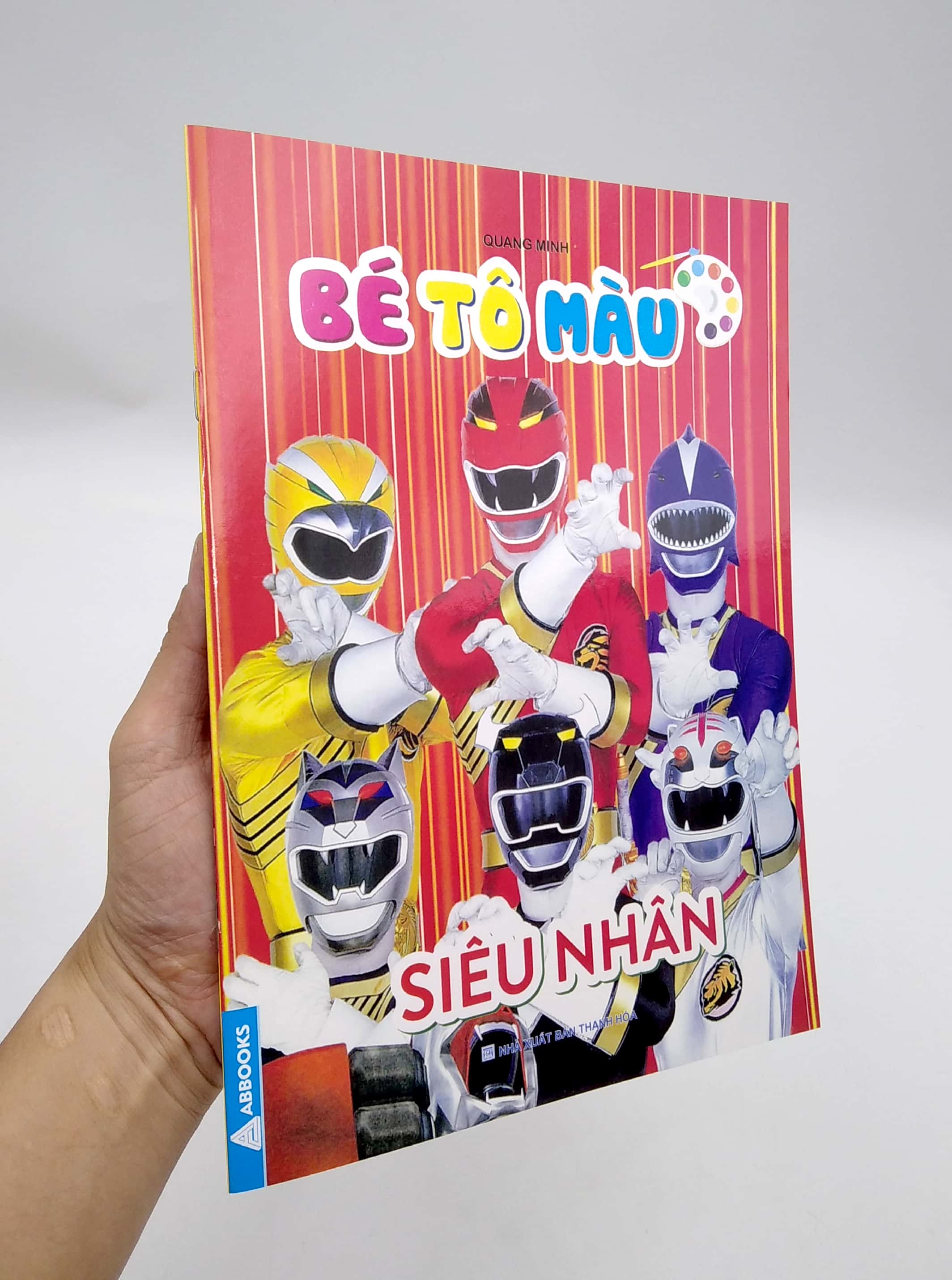 bé tô màu siêu nhân - Ảnh 7