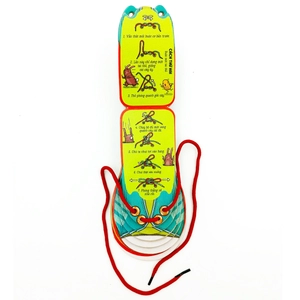 bé trai tháo vát buộc dây giày - Ảnh 5