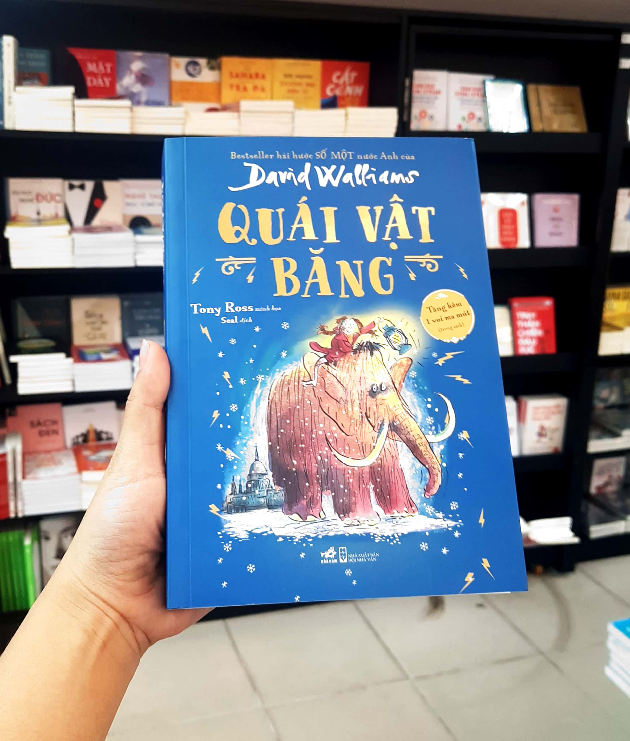 bestseller hài hước số một nước anh của david walliams - quái vật băng - Ảnh 8