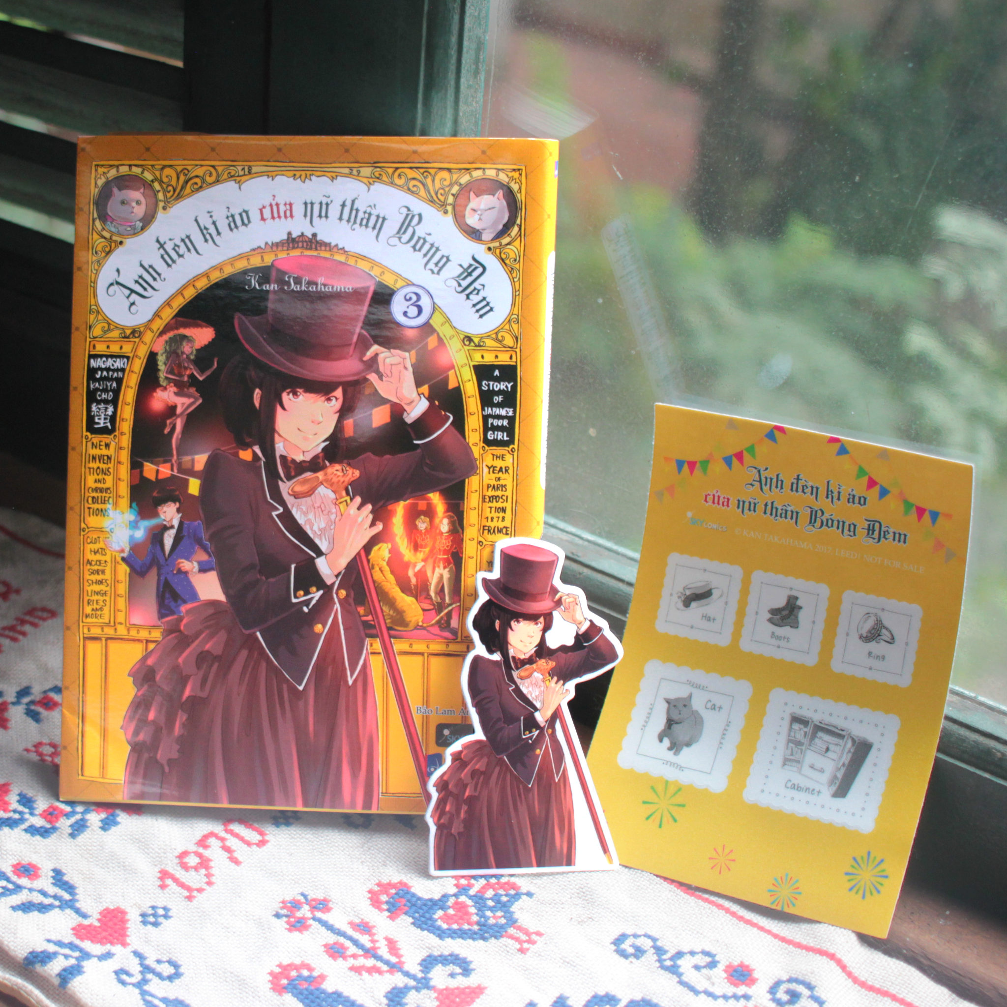 Bộ
Ánh Đèn Kì Ảo Của Nữ Thần Bóng Đêm - Tập 3 - Tặng Kèm Bookmark Bồi Cứng + Sticker Phủ Nhũ - Ảnh 5