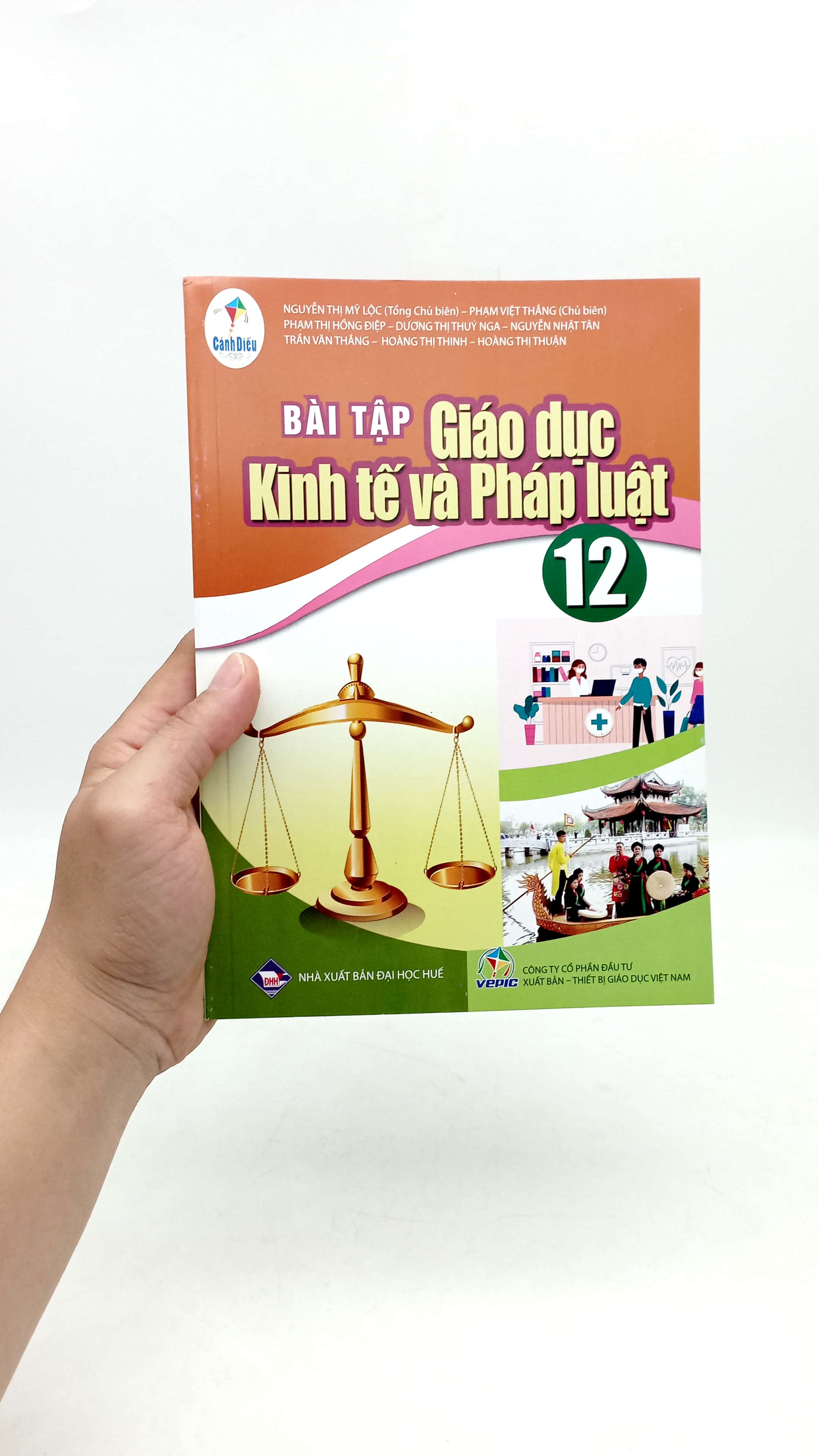 Bo
						
										
										Bai Tap Giao Duc Kinh Te Va Phap Luat 12 (Canh Dieu) (Chuan) - Ảnh 7