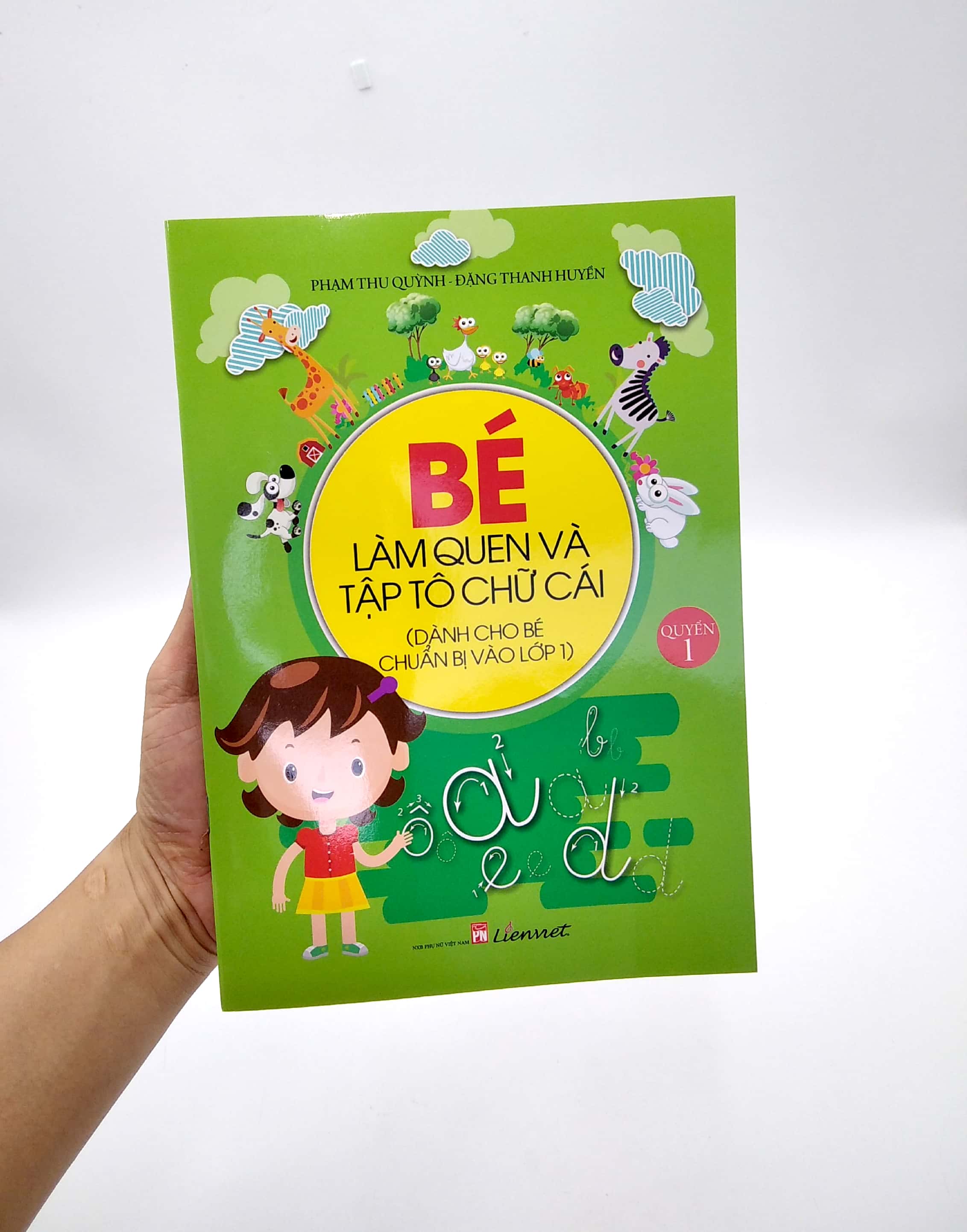 Bo
						
										
										Be Lam Quen Va Tap To Chu Cai - Quyen 1 (2020) - Ảnh 7