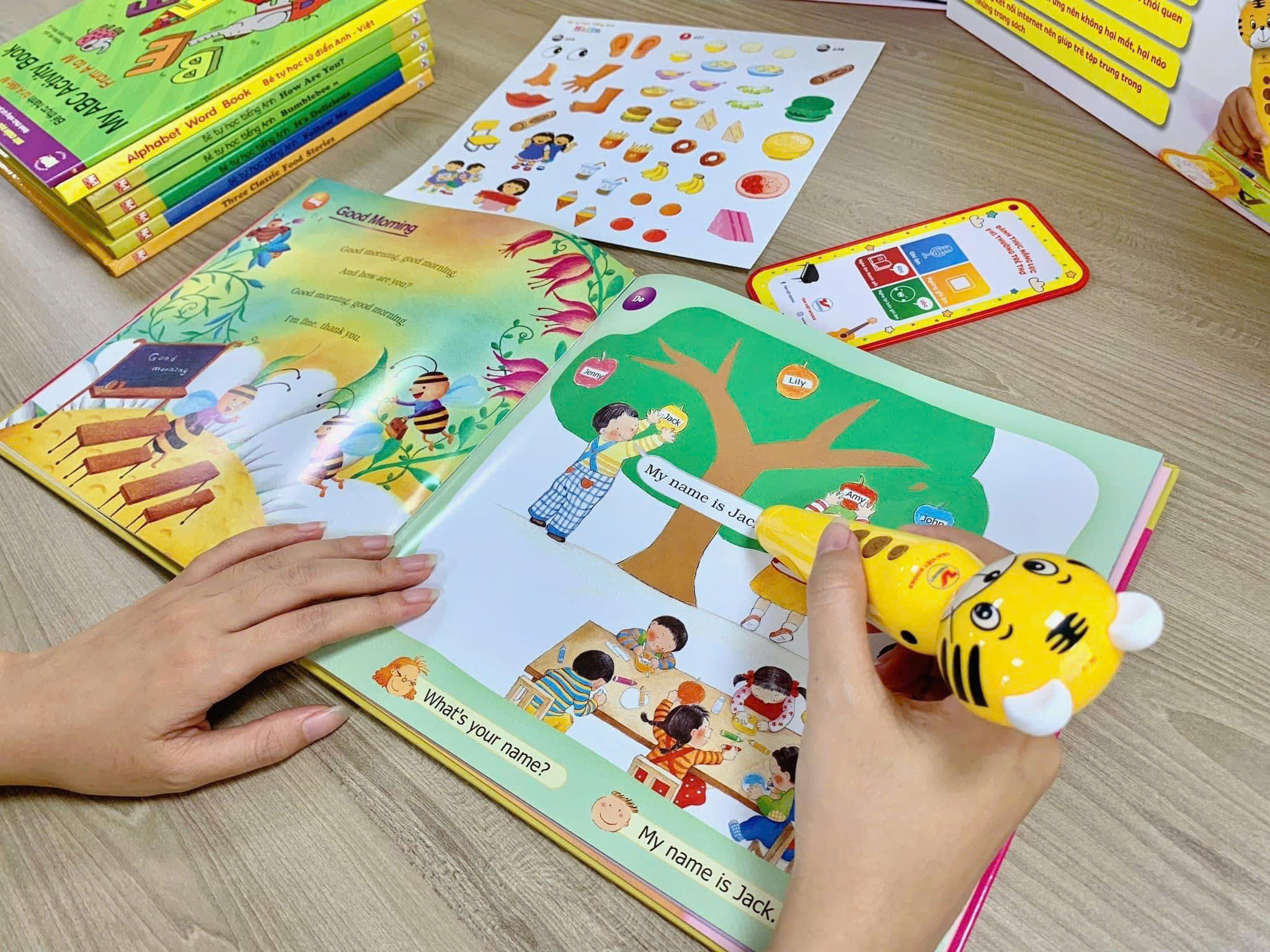 Bộ Bút Chấm Đọc-Học Tiếng Anh - Đánh Thức Năng Lực Phi Thường Từ Trẻ Thơ - Bút Hình Hổ (Dành Cho Trẻ Từ 0 Đến 10 Tuổi) - Tặng Kèm Sách Playtime In English - Level 3 - Happy Snowman - Người Tuyết Hạnh Phúc - Ảnh 23