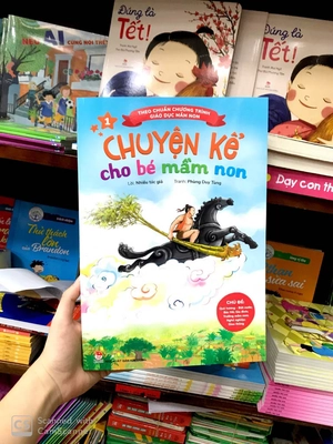 bộ chuyện kể cho bé mầm non - tập 1 - chủ đề - quê hương - đất nước; bác hồ; gia đình; trường mầm non; nghề nghiệp; giao thông (theo chuẩn chương trình giáo dục mầm non) (tái bản 2019) - Ảnh 9