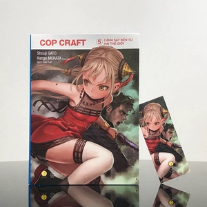bộ cop craft - cảnh sát đến từ hai thế giới - tập 5 - bản đặc biệt - tặng kèm bookmark + postcard nhũ + mini poster holo - Ảnh 4