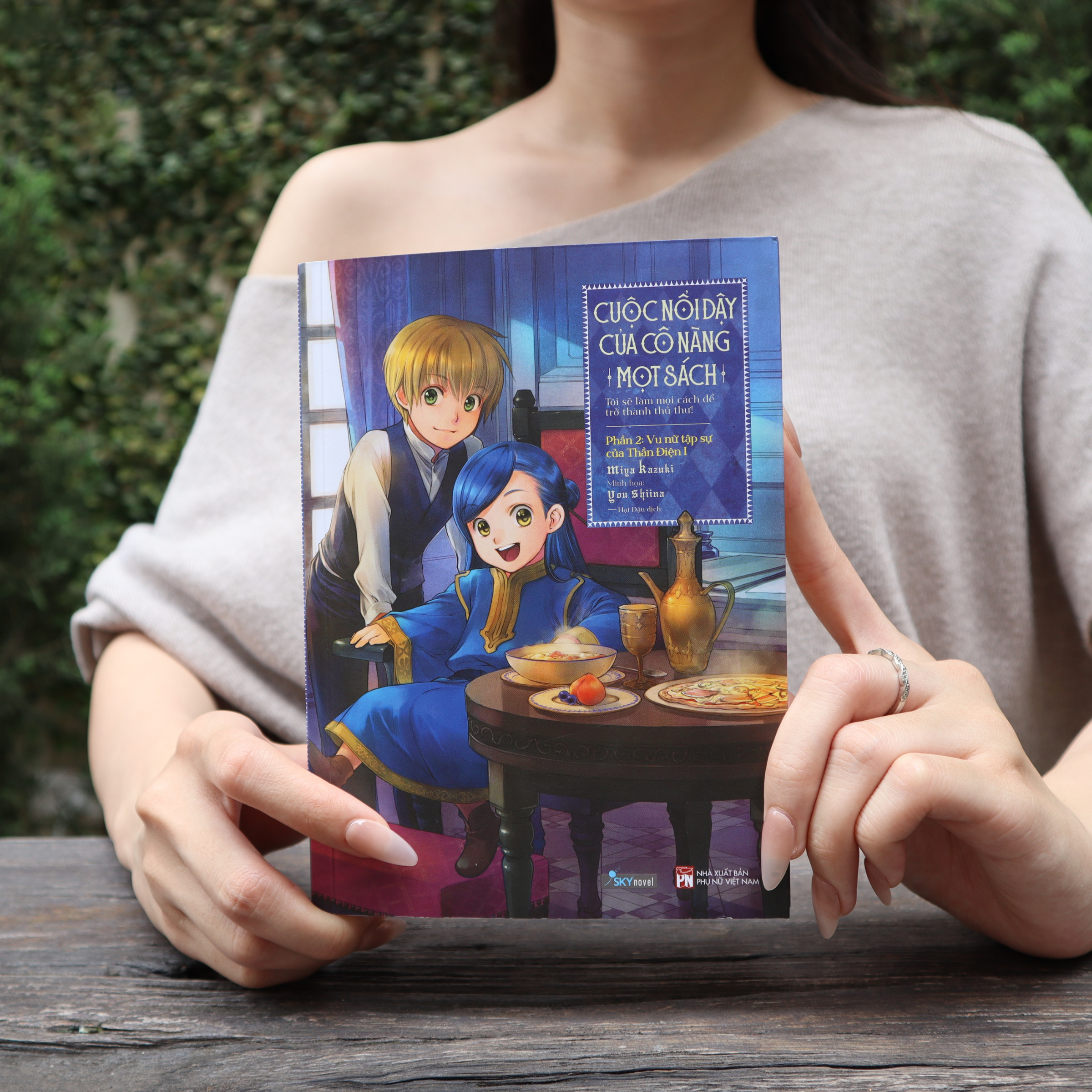 Bộ Cuộc Nổi Dậy Của Cô Nàng Mọt Sách - Tôi Sẽ Làm Mọi Cách Để Trở Thành Thủ Thư - Phần 2.1 - Vu Nữ Tập Sự Của Thần Điện I - Tặng Kèm Bookmark + Postcard - Ảnh 7