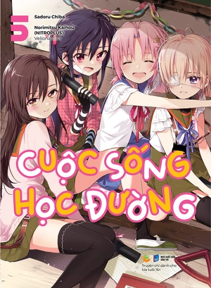 bộ cuộc sống học đường - tập 5 - bản đặc biệt - tặng kèm 2 postcard + 1 bìa áo bonus + 1 móc khóa acrylic - Ảnh 6