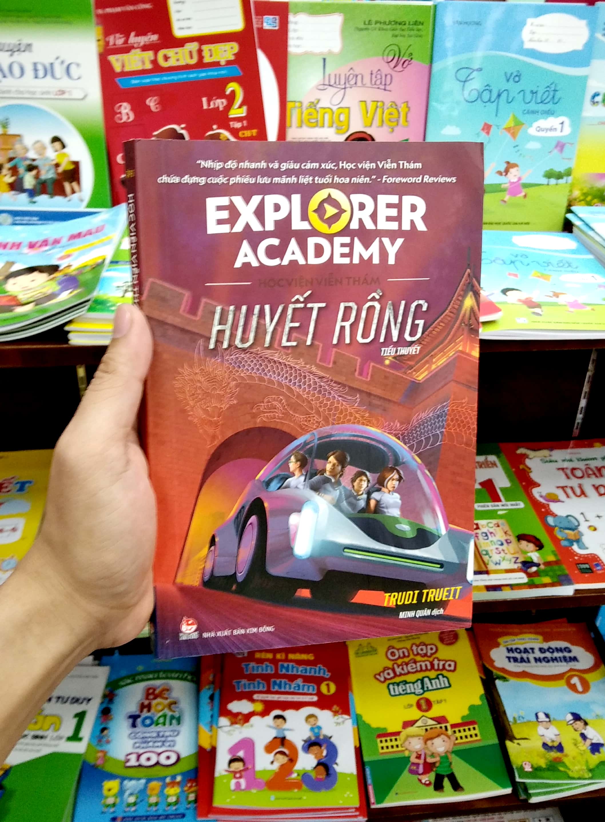 bộ explorer academy - học viện viễn thám - tập 6 - huyết rồng - Ảnh 7