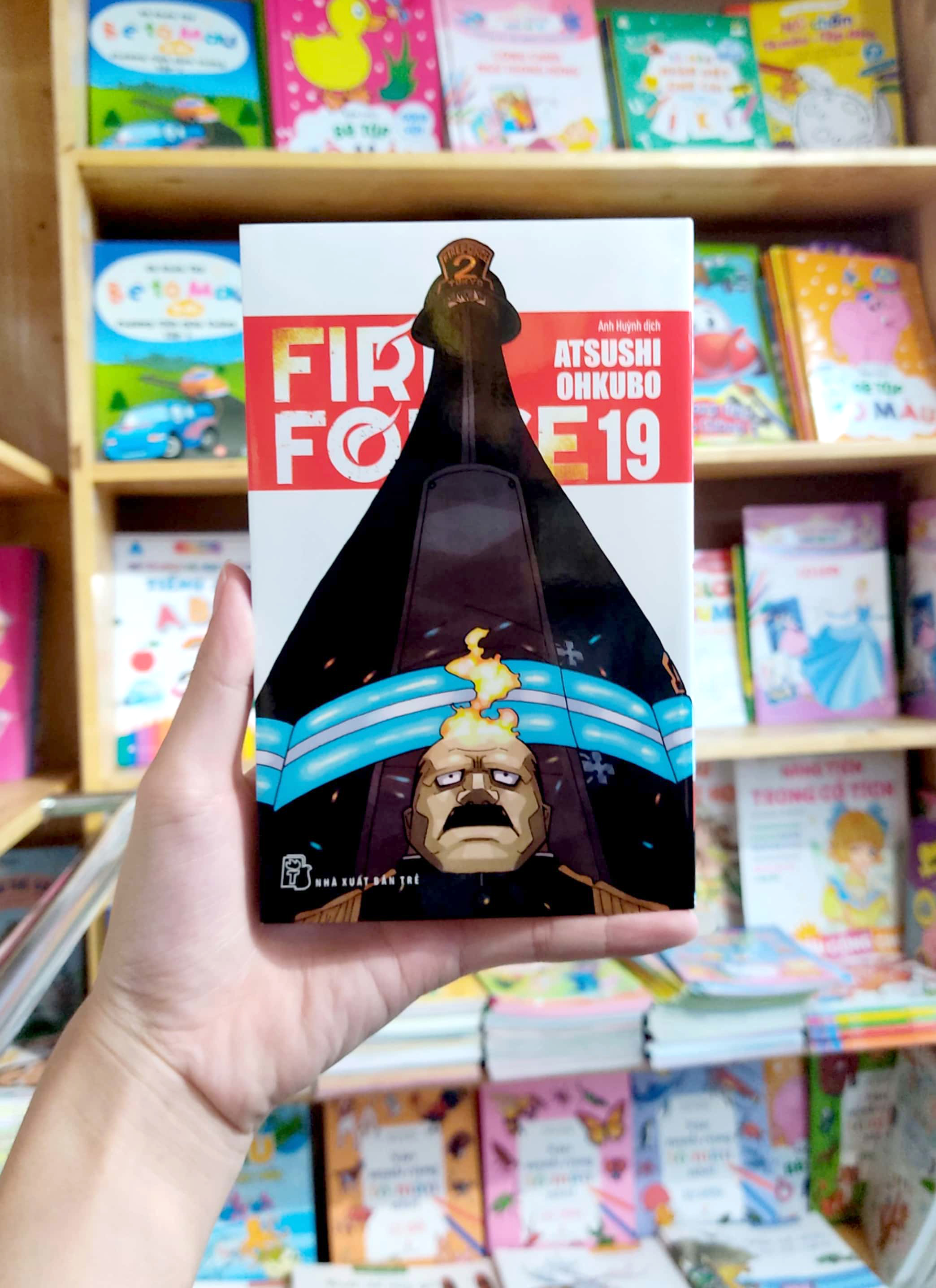 bộ fire force - tập 19 - tặng kèm bookmark giấy hình nhân vật - Ảnh 9