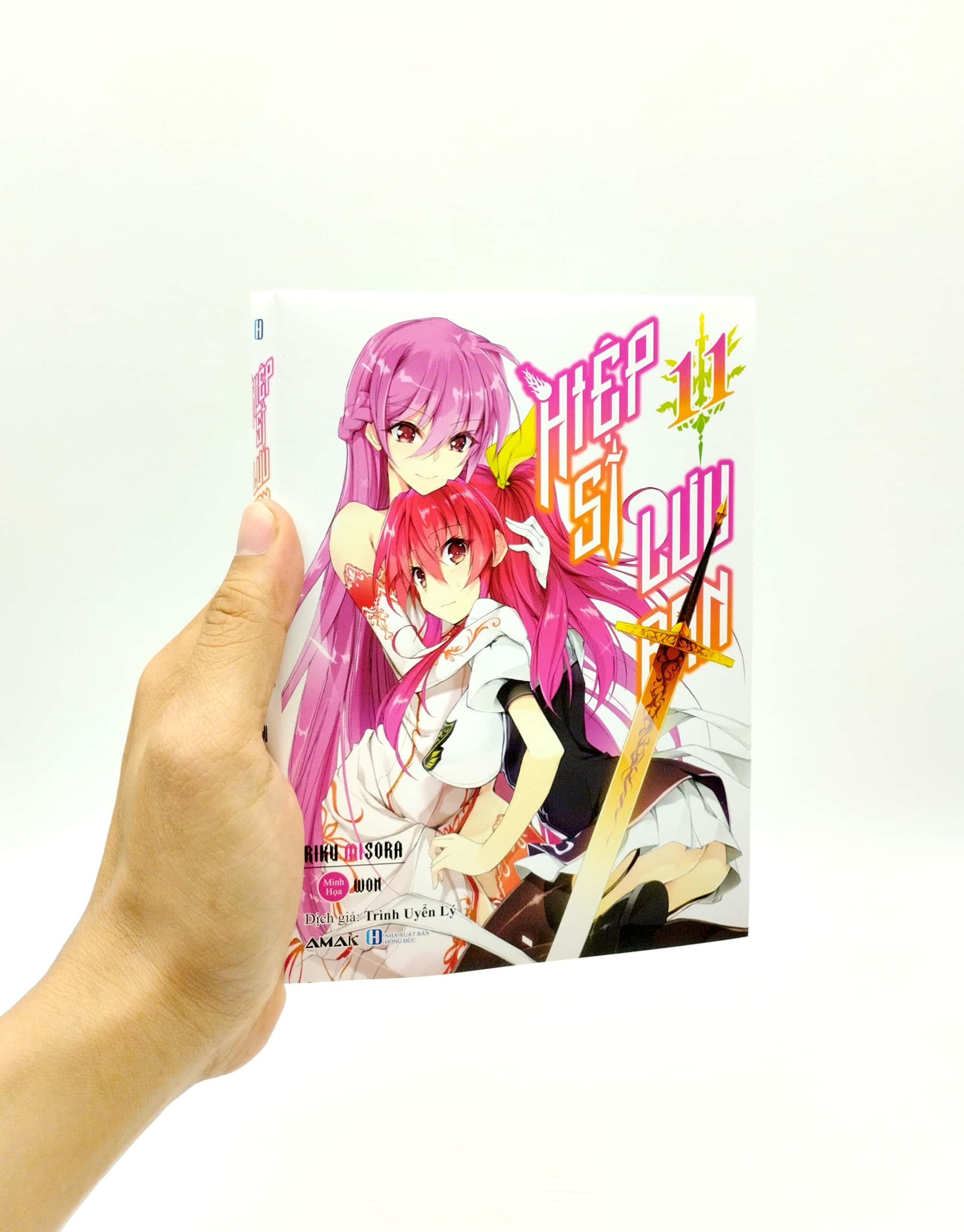 bộ hiệp sĩ lưu ban - tập 11 - tặng kèm bookmark + 2 card bo góc - Ảnh 7