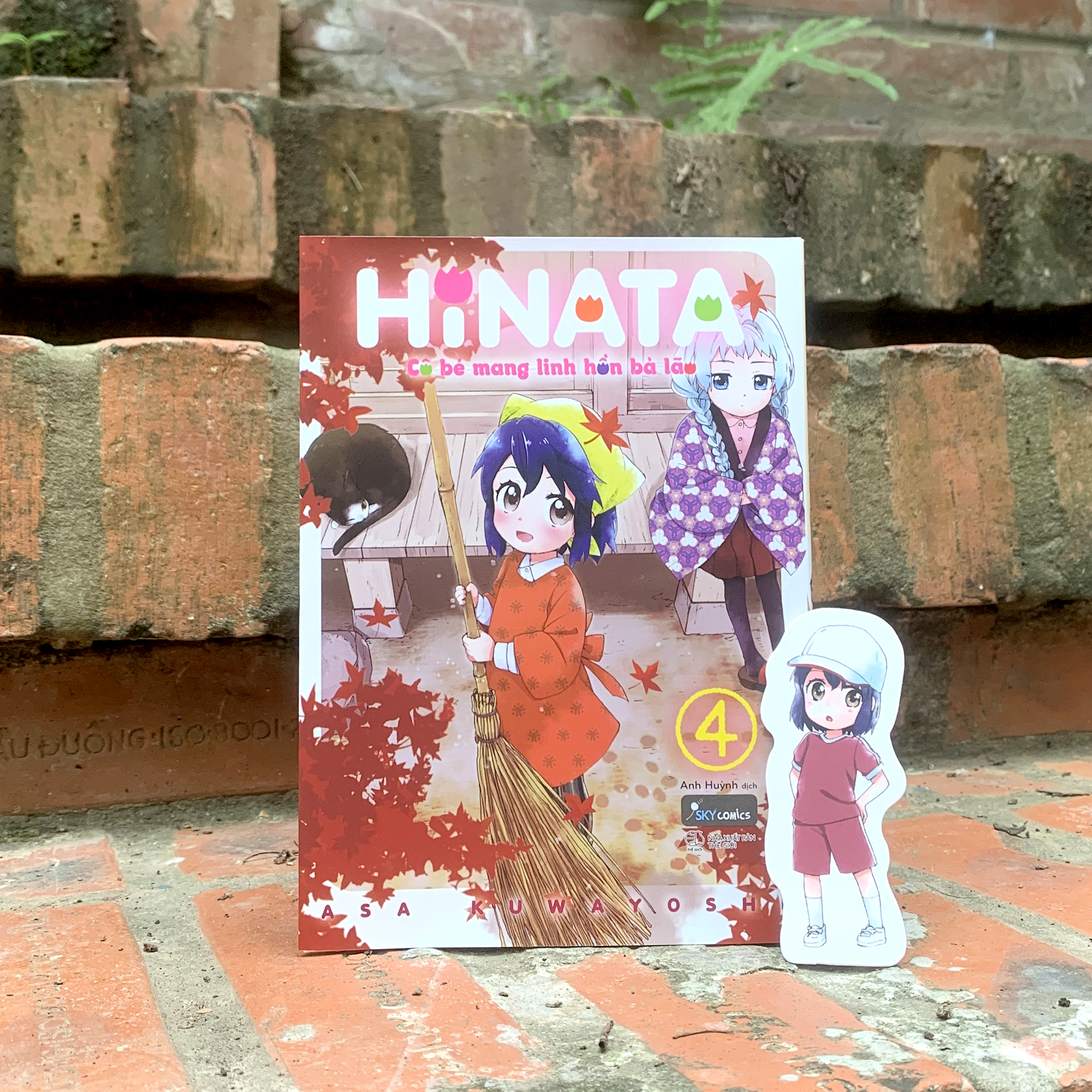 bộ hinata cô bé mang linh hồn bà lão - tập 4 - tặng kèm bookmark bế hình nhân vật - Ảnh 4