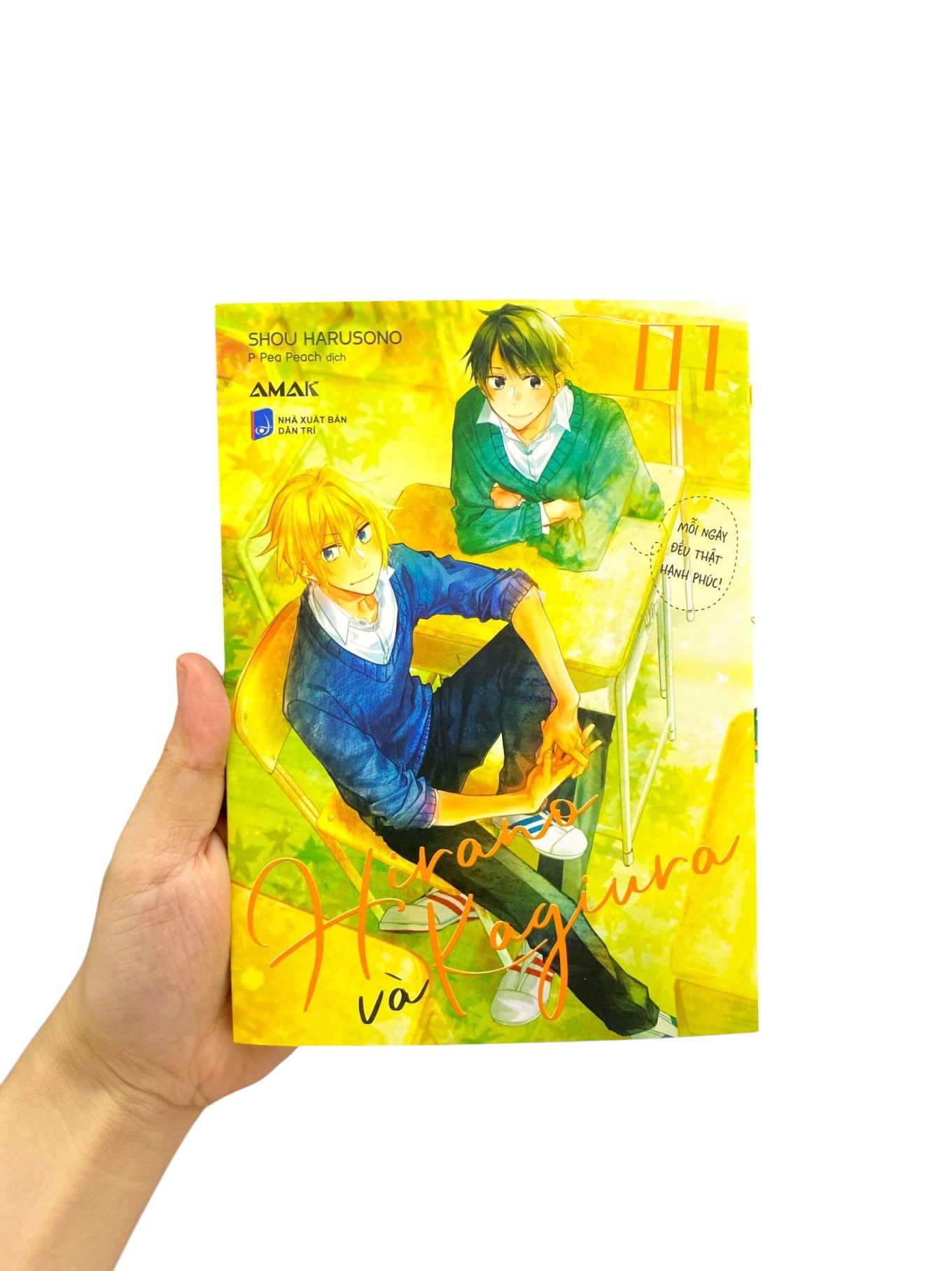 Bộ Hirano Và Kagiura - Tập 1 - Tặng Kèm Bookmark Hai Mặt + Random 1 Trong 2 Mẫu Clearcard - Ảnh 9