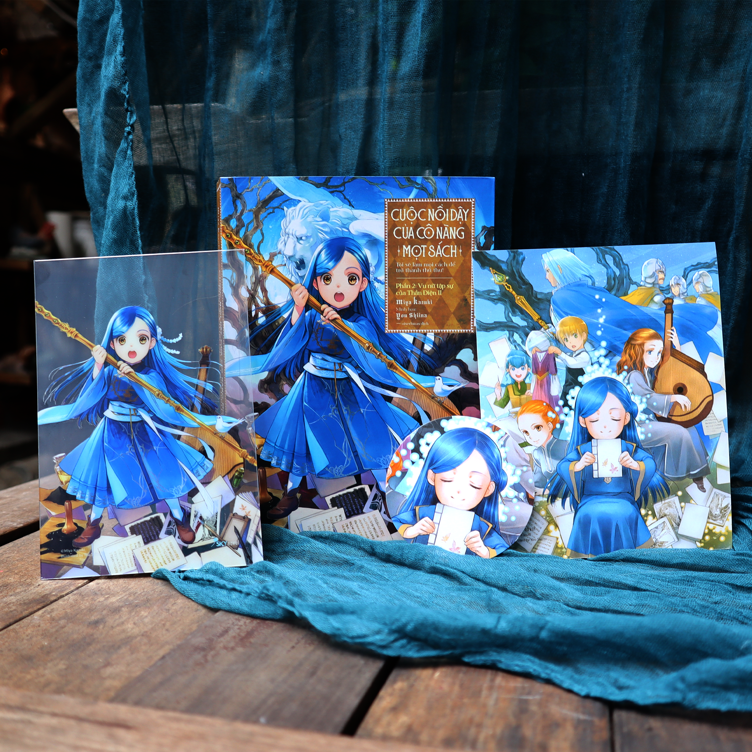 Bộ
						
										
										[Light Novel] Cuộc Nổi Dậy Của Cô Nàng Mọt Sách - Phần 2 - Vu Nữ Tập Sự Của Thần Điện II - Bản Đặc Biệt - Tặng Kèm Bookmark + Card Trong + Postcard - Ảnh 2