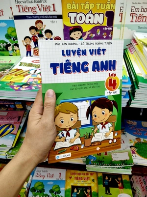 bộ luyện viết tiếng anh - lớp 4 (tập 2) - theo chương trình mới của bộ giáo dục và đào tạo - Ảnh 2
