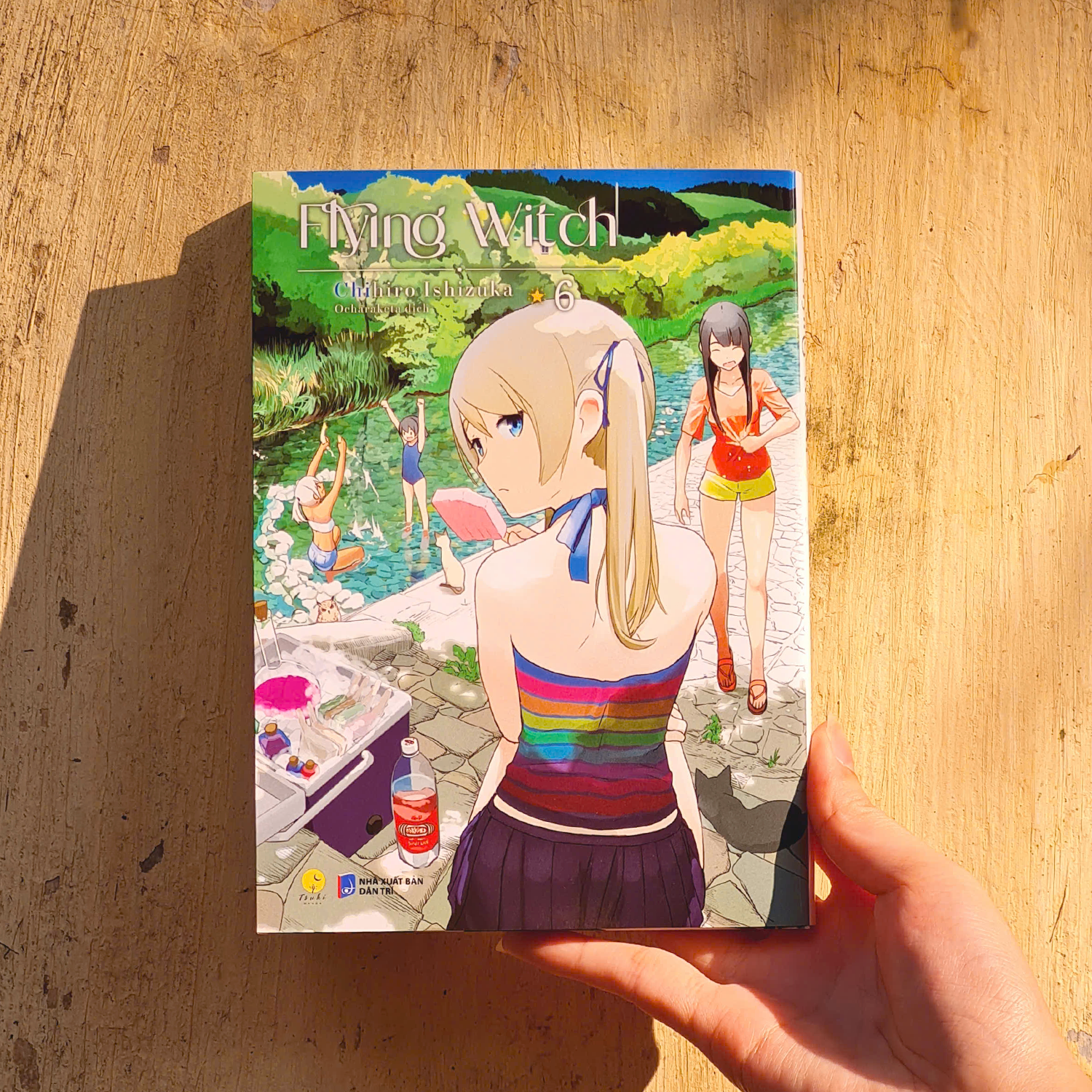 Bộ Bộ Manga - Flying Witch - Tập 6 + Tập 7 (Bộ 2 Tập) - Bản Đặc Biệt - Tặng Kèm Postcard Bồi Cứng - Ảnh 7