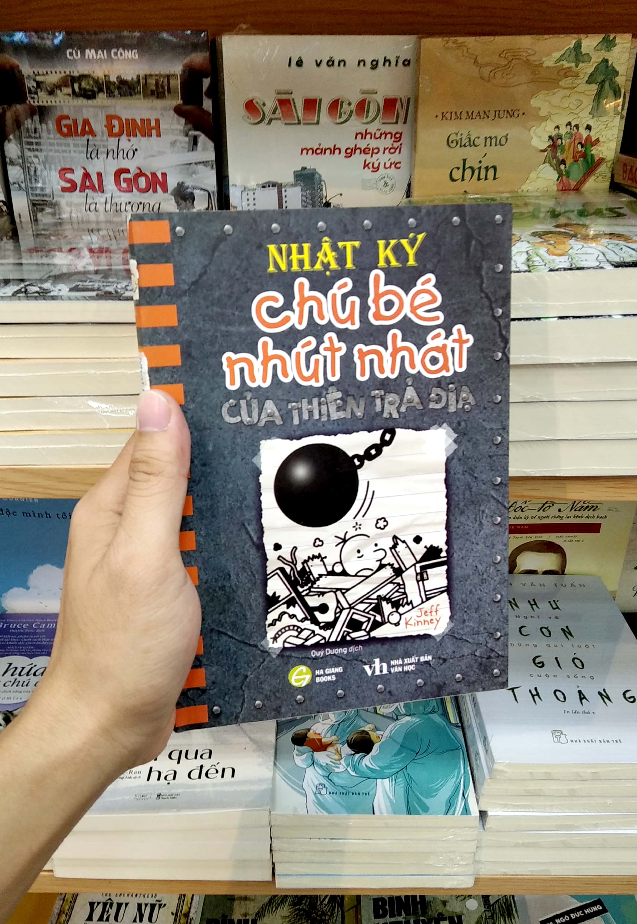 bộ nhật ký chú bé nhút nhát - tập 14: của thiên trả địa - Ảnh 7