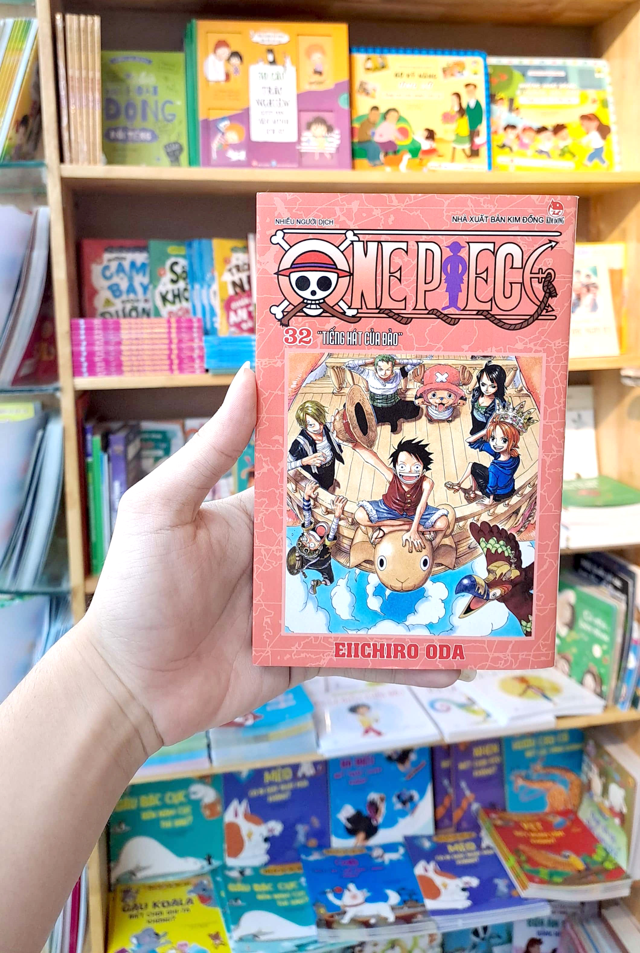 Bo
						
										
										One Piece - Tap 32 - Tieng Hat Cua Dao - Ban Bia Ao (Tai Ban 2022) - Ảnh 9