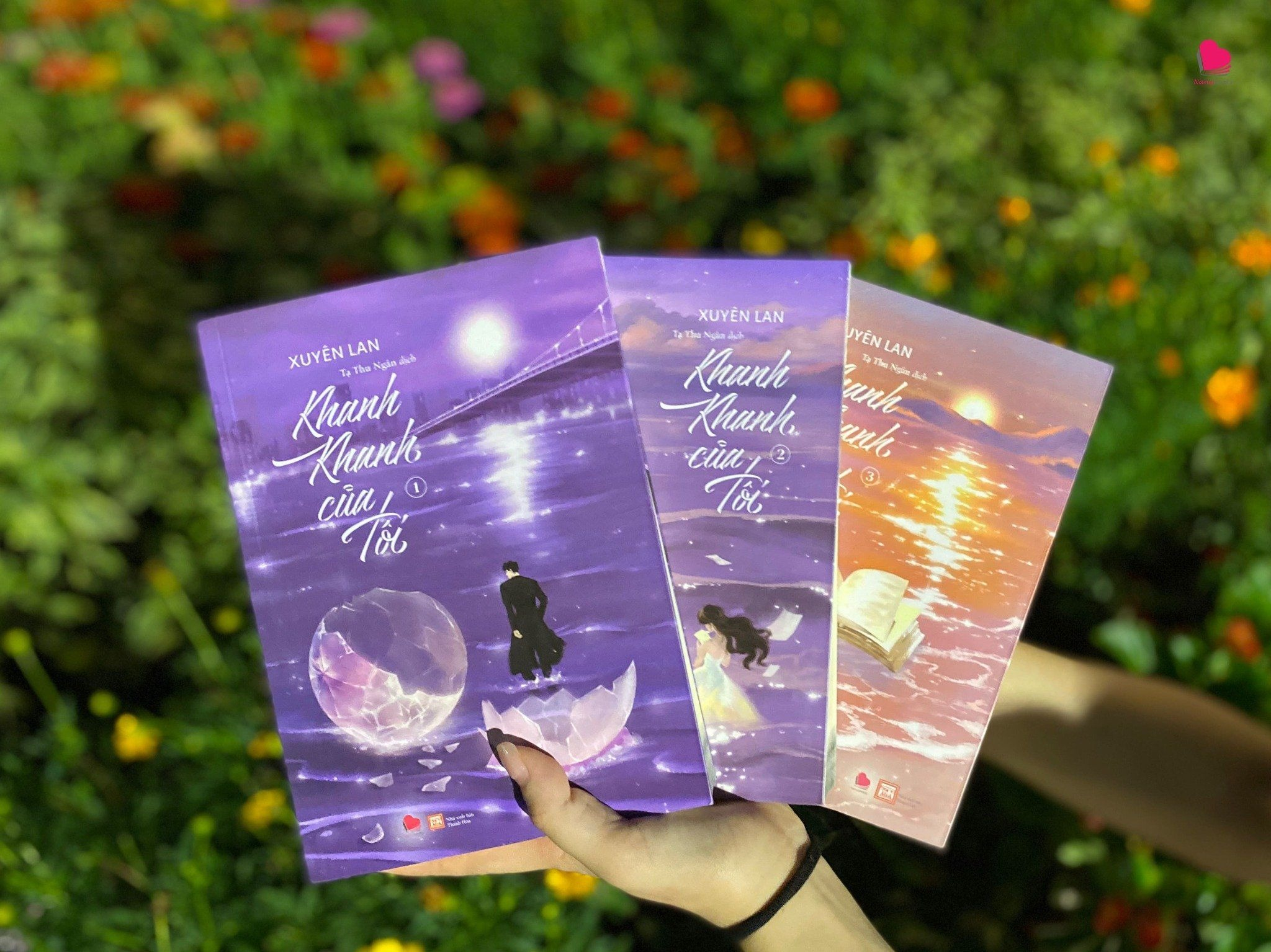 Bộ Sách Khanh Khanh Của Tôi - Tập 1 + Tập 2 + Tập 3 (Bộ 3 Tập) - Tặng Kèm 3 Bookmark Chữ Nhật Bồi Cứng + 1 Postcard In Lời Nhắn, Chữ Ký Tác Giả Bồi Cứng - Ảnh 11