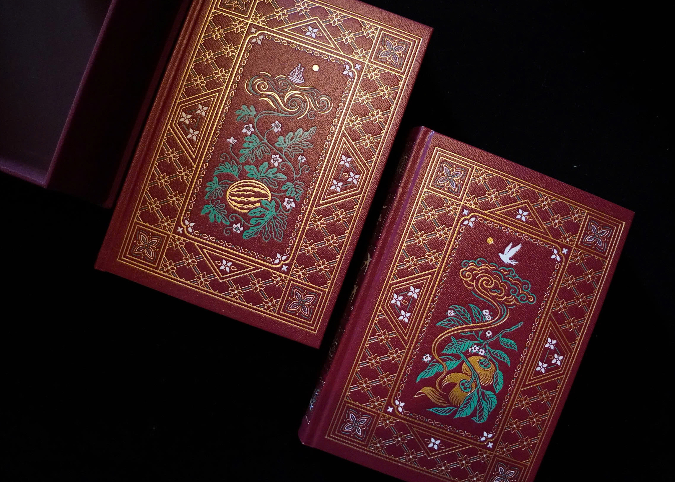 Bộ Sách Kho Tàng Truyện Cổ Tích Việt Nam - Quyển 1 + Quyển 2 (Bộ 2 Quyển) - Bìa Da - Ấn Bản Giới Hạn - Ảnh 2