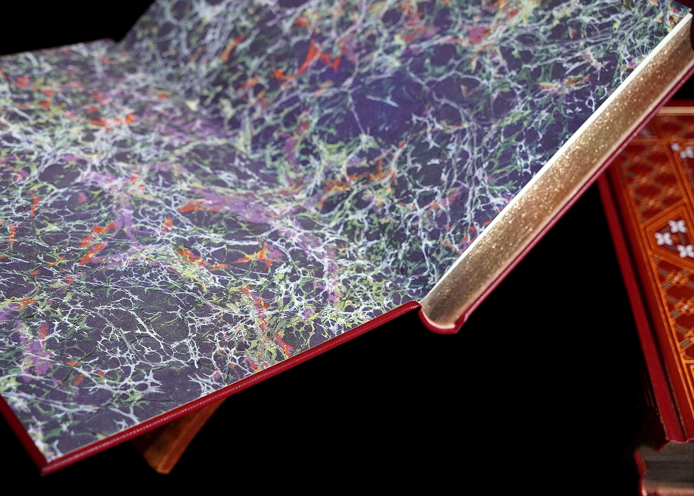 Bộ Sách Kho Tàng Truyện Cổ Tích Việt Nam - Quyển 1 + Quyển 2 (Bộ 2 Quyển) - Bìa Da - Phiên Bản Có Hộp - Ấn Bản Giới Hạn - Ảnh 11