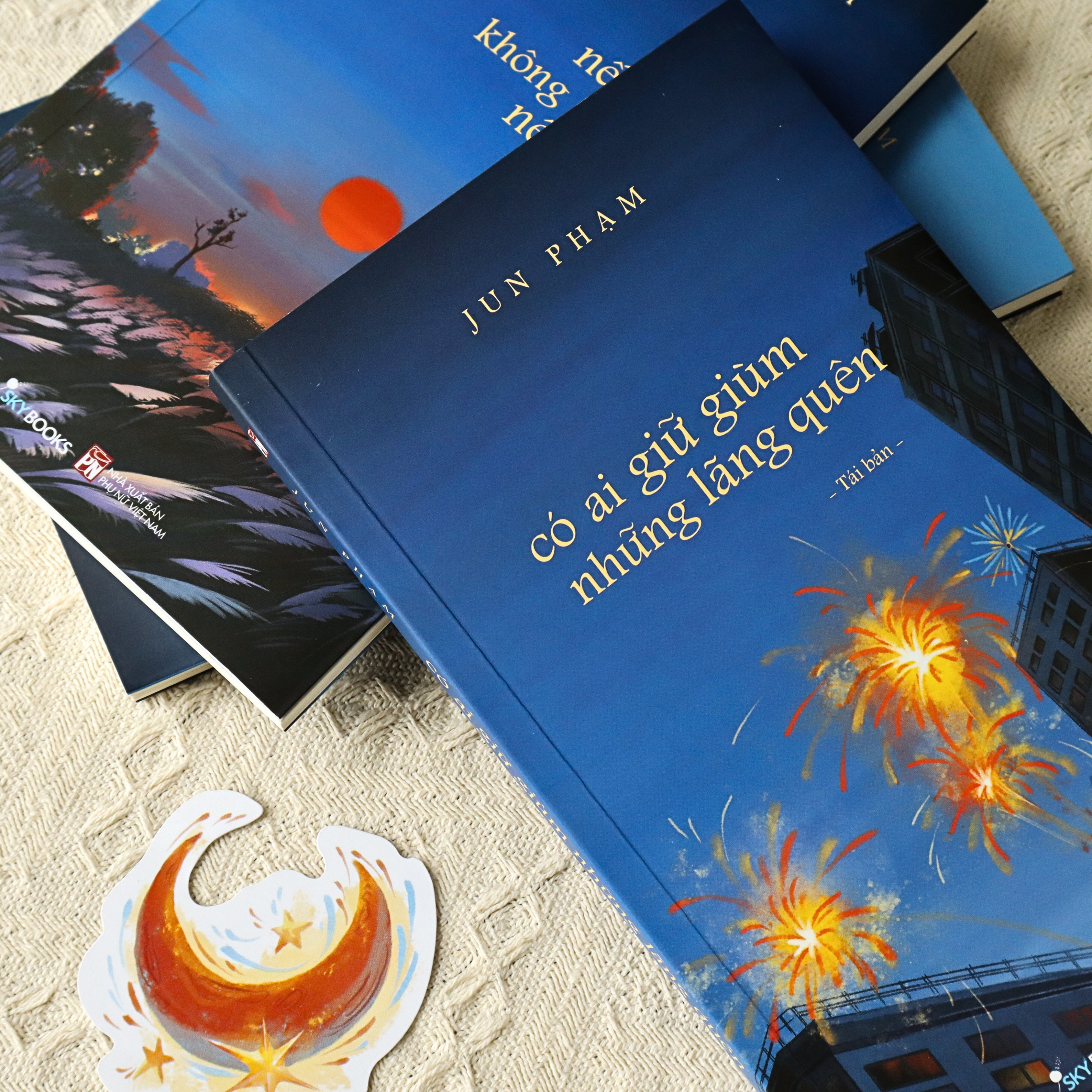 Bộ Sách Nếu Như Không Thể Nói Nếu Như + Có Ai Giữ Giùm Những Lãng Quên + Thức Dậy Anh Vẫn Là Mơ (Bộ 3 Cuốn) (Tái Bản 2025) - Tặng Kèm 3 Bookmark + 3 Postcard - Ảnh 9