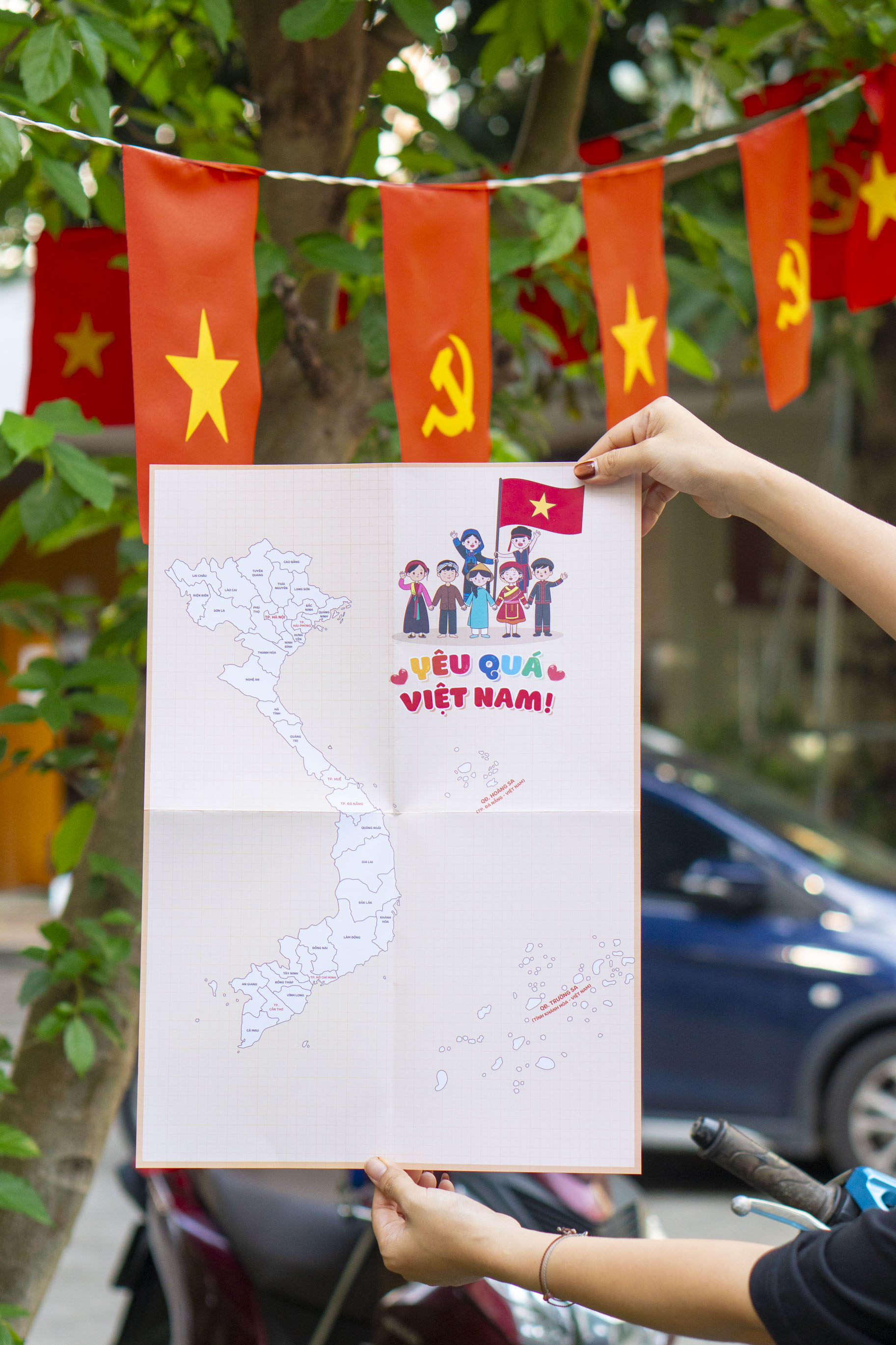 Bộ Sách Yêu Quá Việt Nam (Bộ 6 Cuốn) - Tặng Kèm Túi Đựng + Sticker + Bản Đồ Việt Nam - Ảnh 12