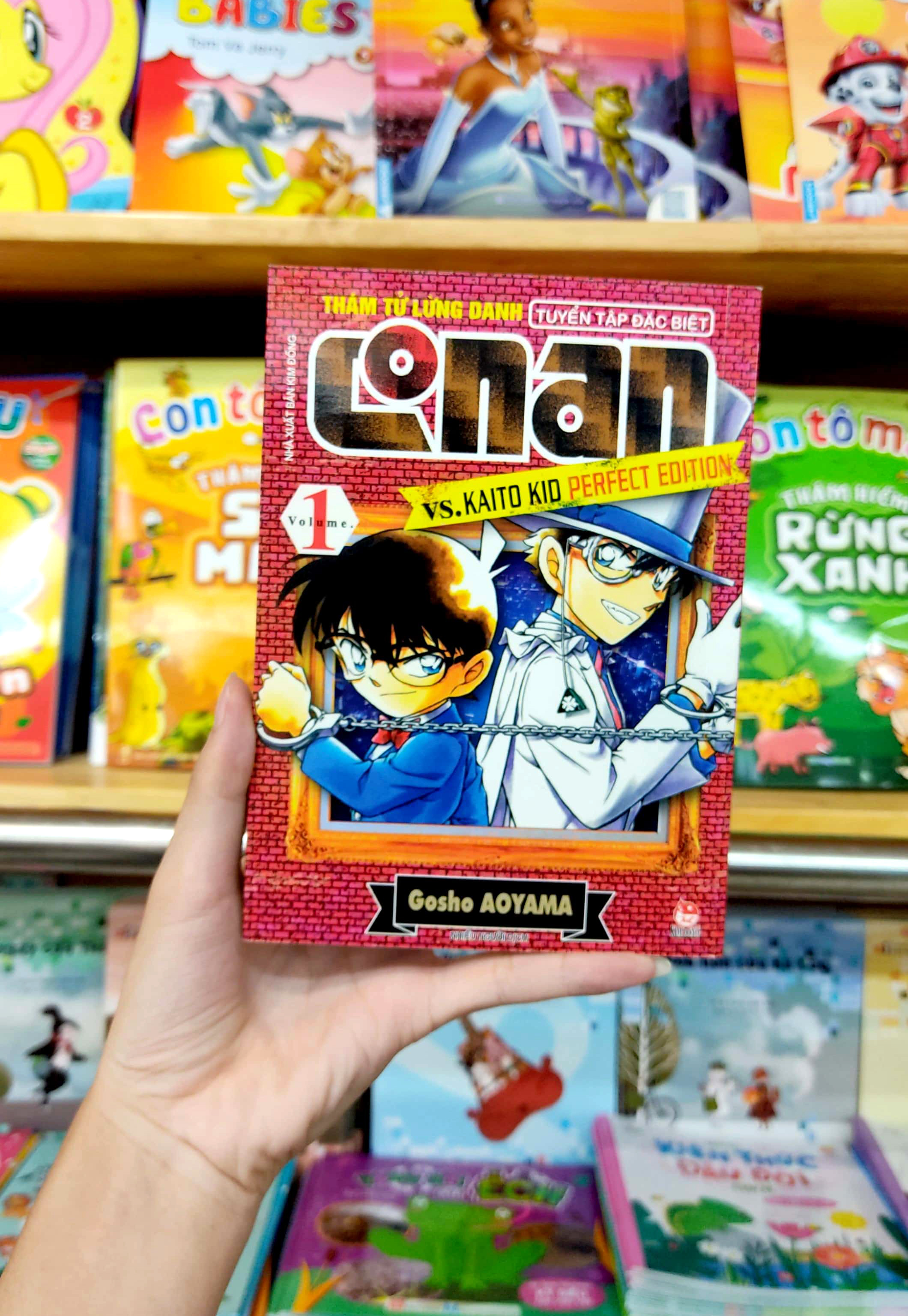bộ thám tử lừng danh conan - tuyển tập đặc biệt - vs. kaito kid perfect edition - tập 1 - Ảnh 9