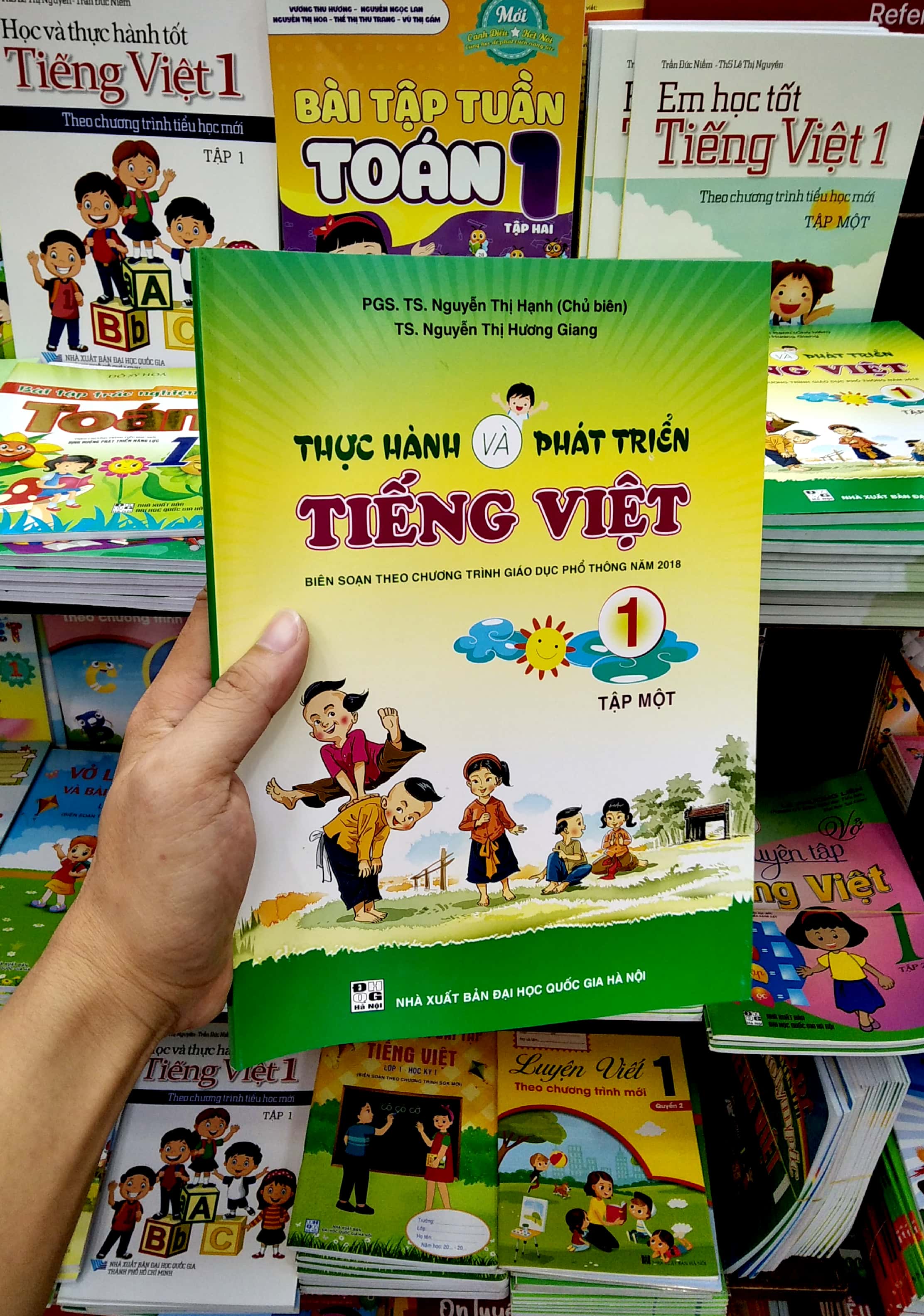 bộ thực hành và phát triển tiếng việt 1 - tập 1 - Ảnh 2