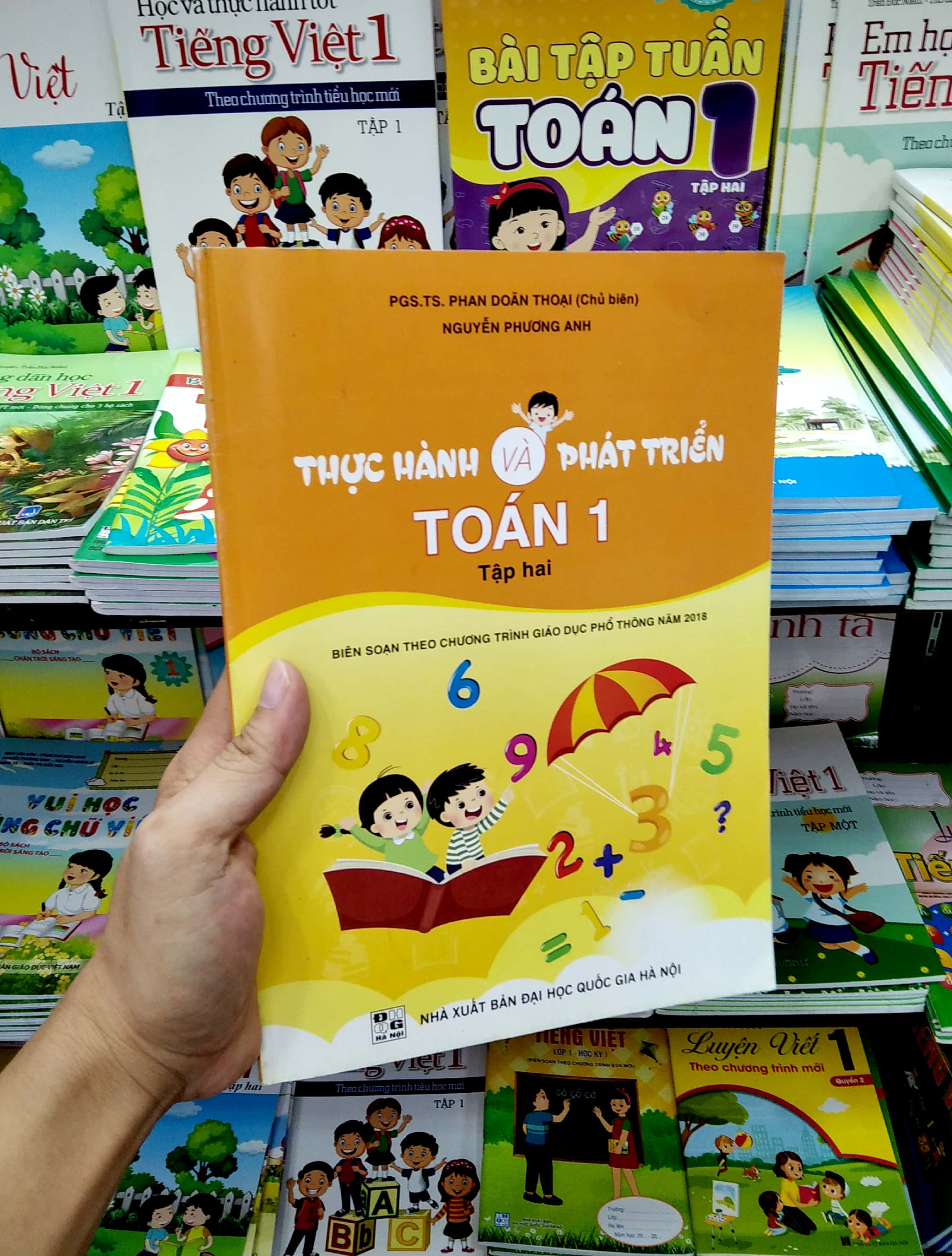 bộ thực hành và phát triển toán 1 - tập 2 - Ảnh 2