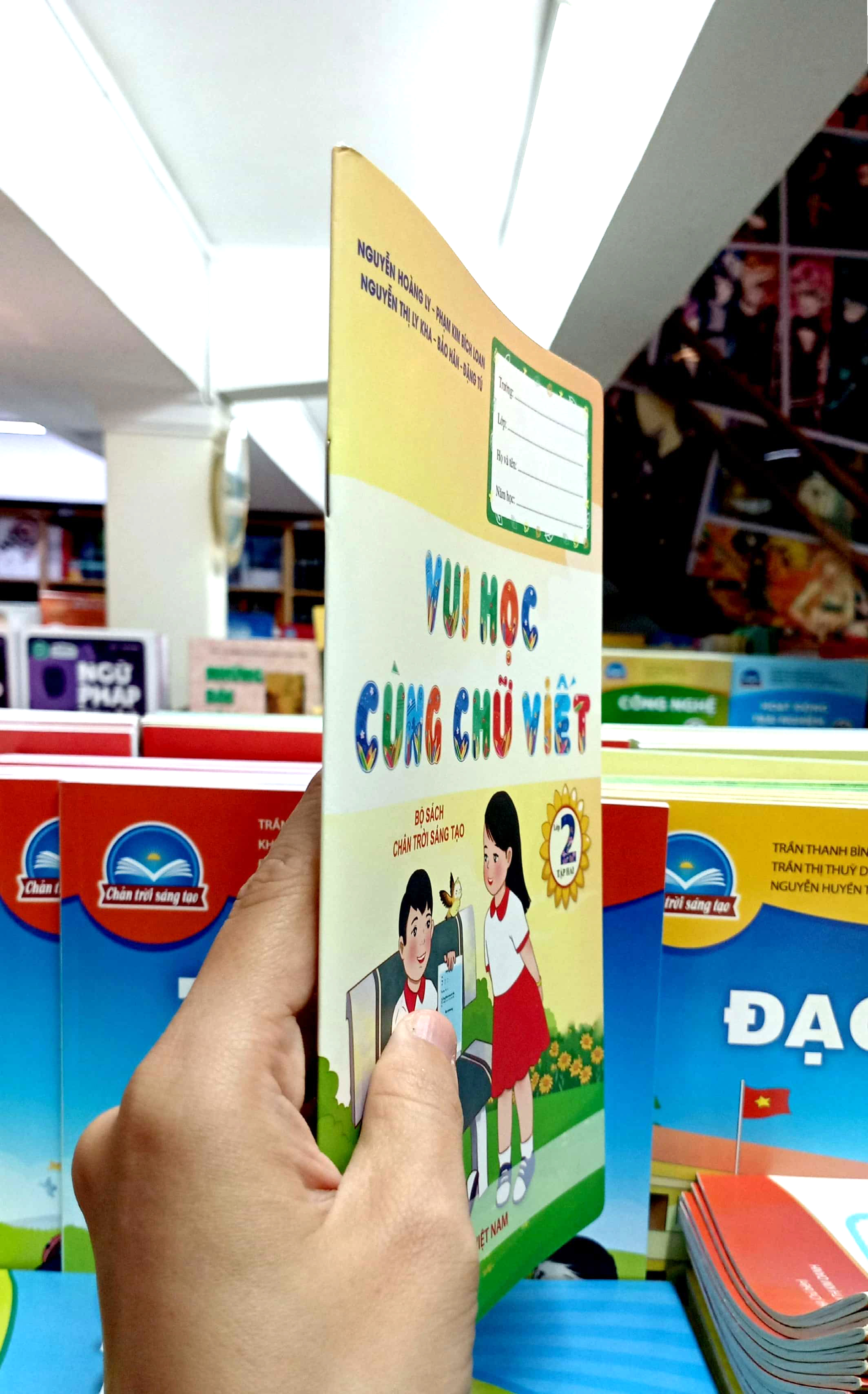 bộ vui học cùng chữ viết lớp 2 - tập 2 (chân trời sáng tạo) (2023) - Ảnh 21