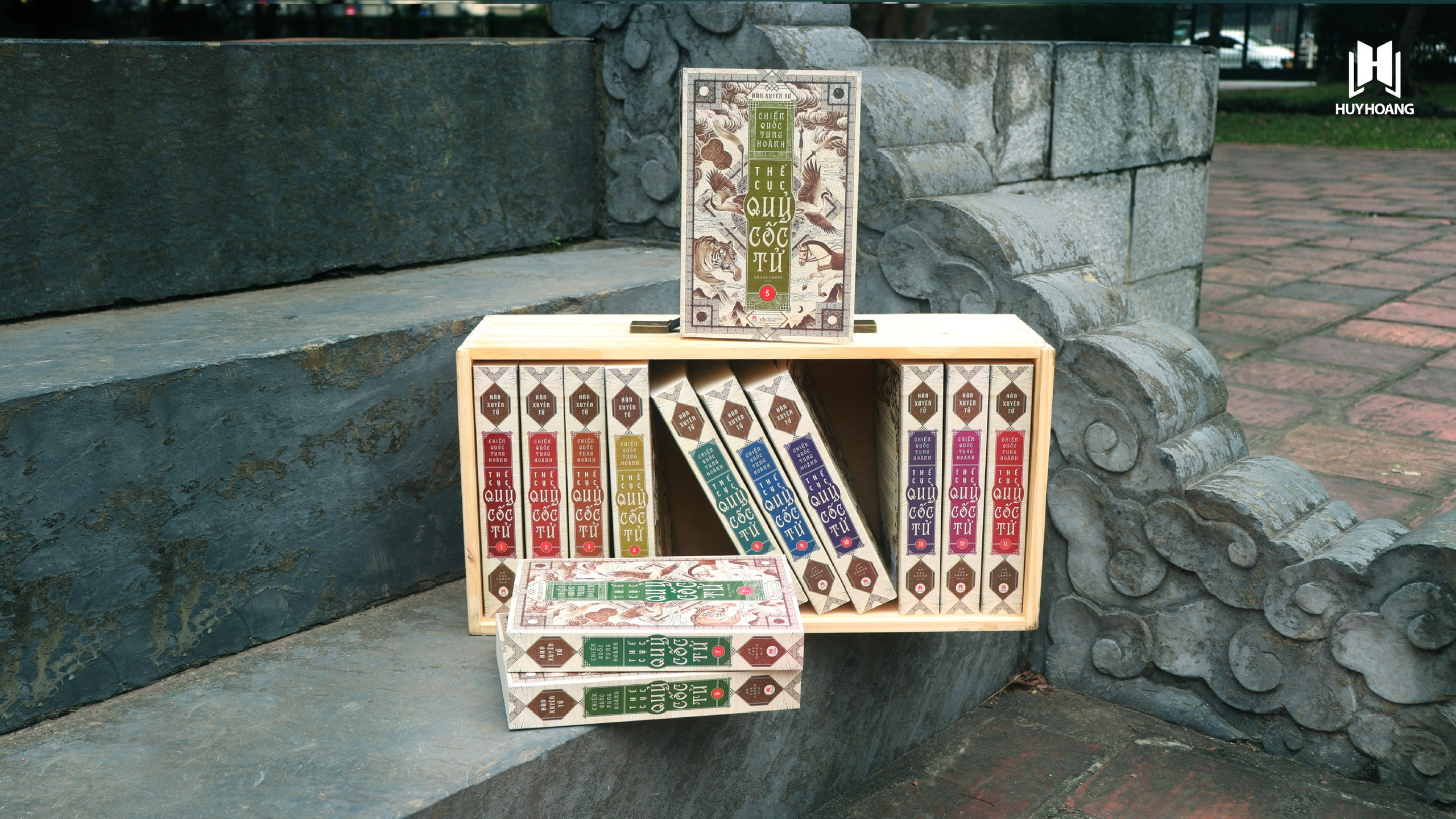 Boxset Chien Quoc Tung Hoanh - The Cuc Quy Coc Tu - Hop Go (Bo 13 Cuon) - Ảnh 5