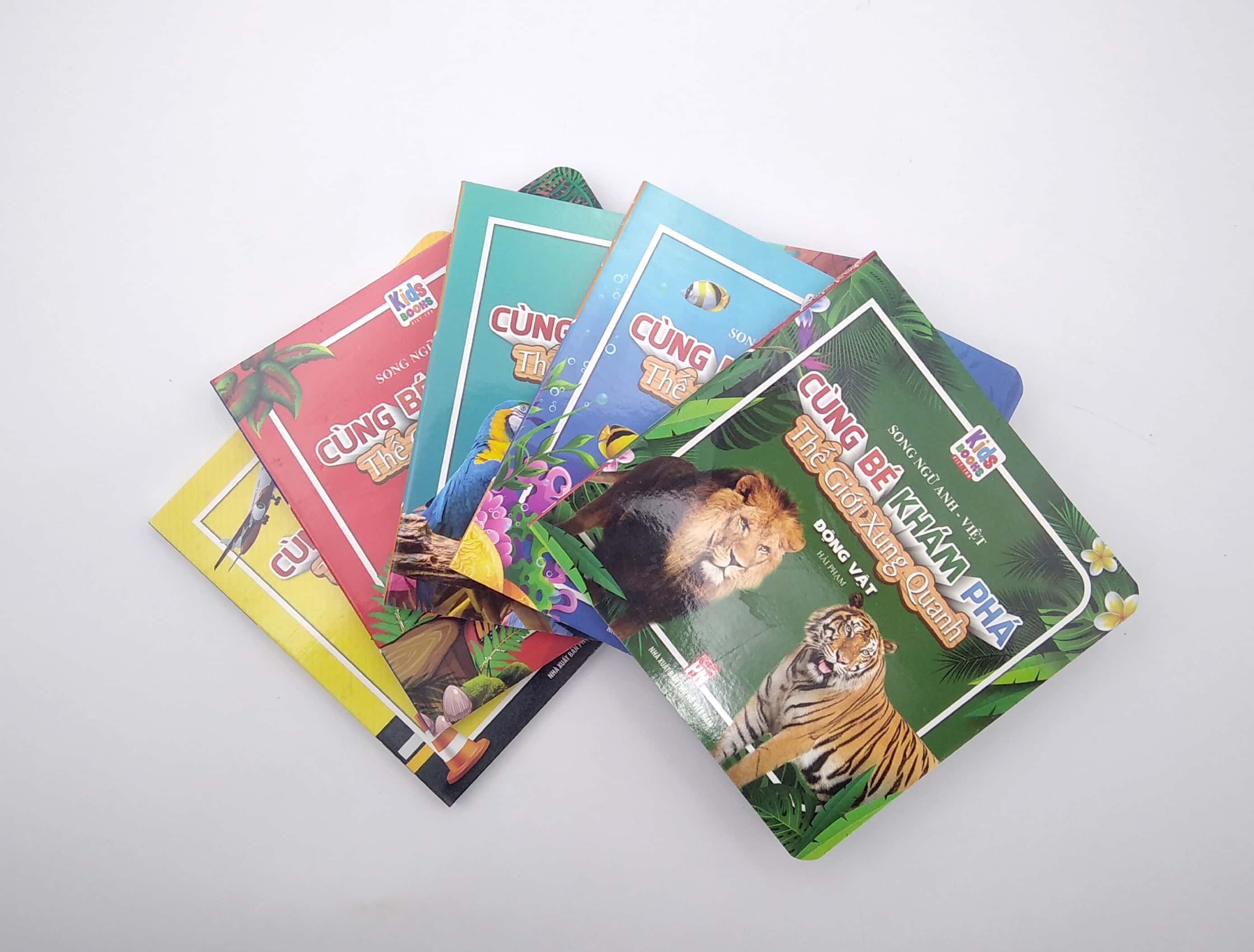boxset cùng bé khám phá thế giới xung quanh - động vật - động vật dưới nước - chim - côn trùng - phương tiện giao thông (song ngữ anh-việt) (bộ 5 cuốn) - Ảnh 2