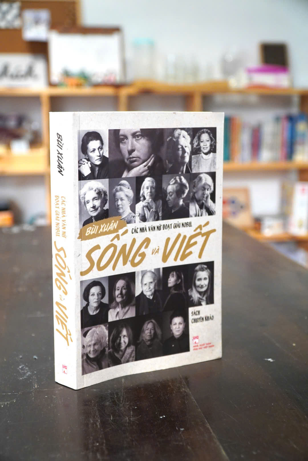 Cac Nha Van Nu Doat Giai Nobel - Song Va Viet - Ảnh 5