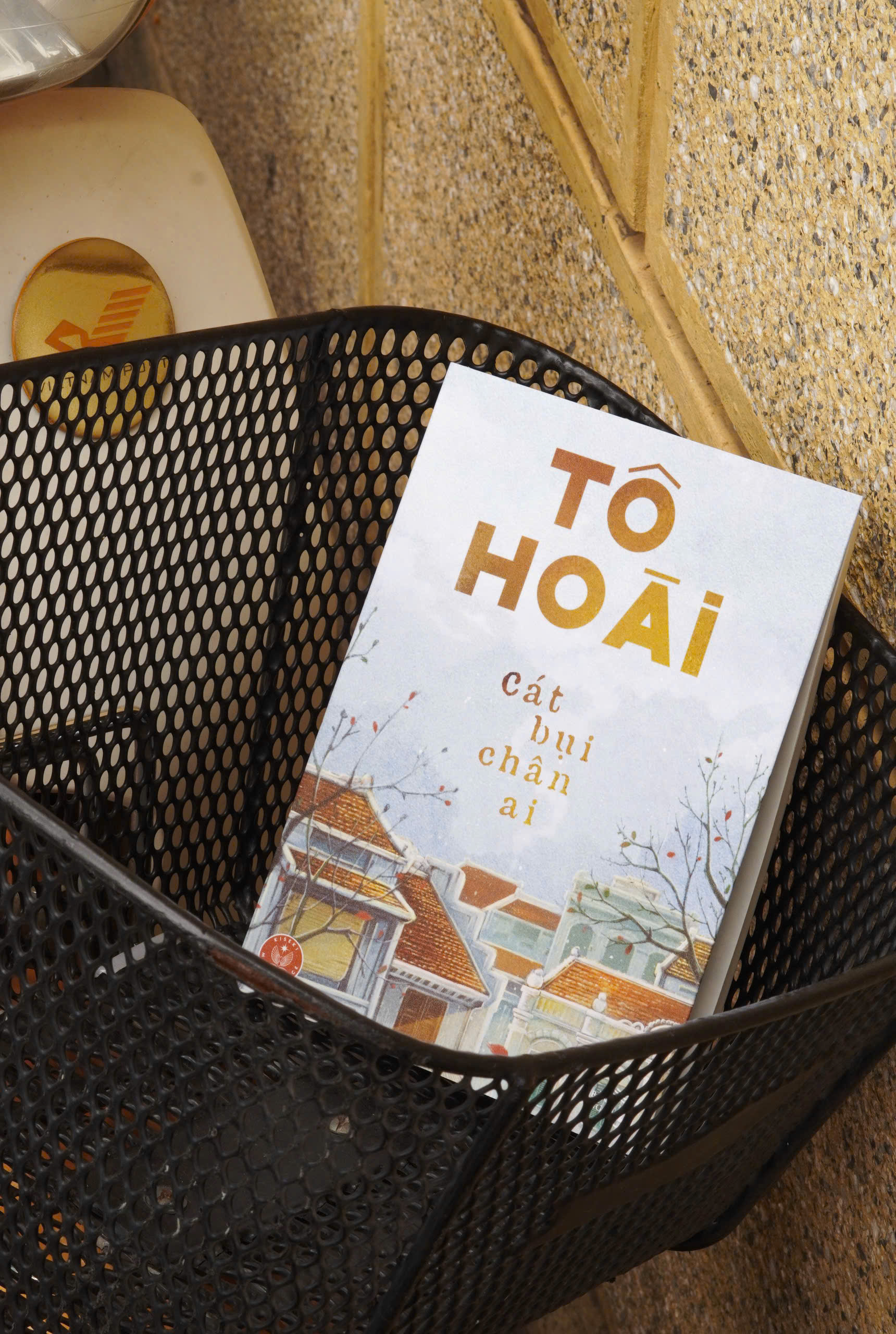 Cát Bụi Chân Ai - Tặng Kèm Bookmark Bồi Cứng - Ảnh 3