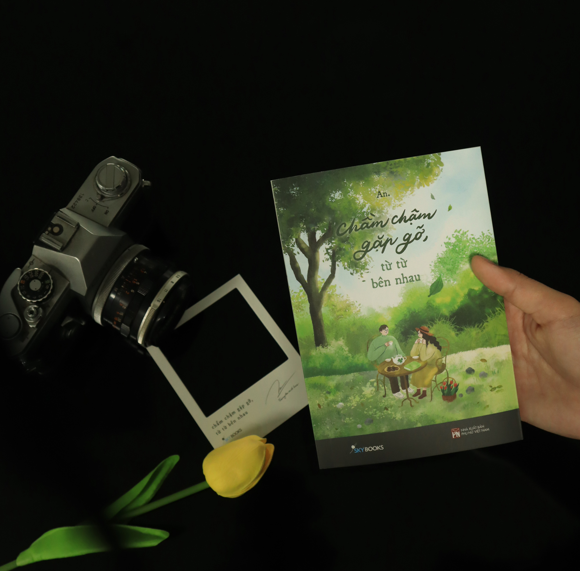 chầm chậm gặp gỡ, từ từ bên nhau - tặng kèm bookmark + postcard khung ảnh polaroid - Ảnh 5