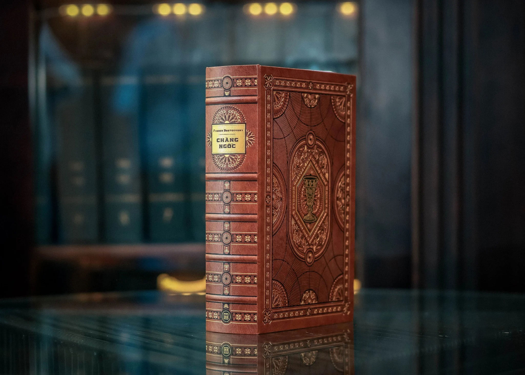 chàng ngốc - ấn bản giới hạn - bìa giấy vân da - Ảnh 3