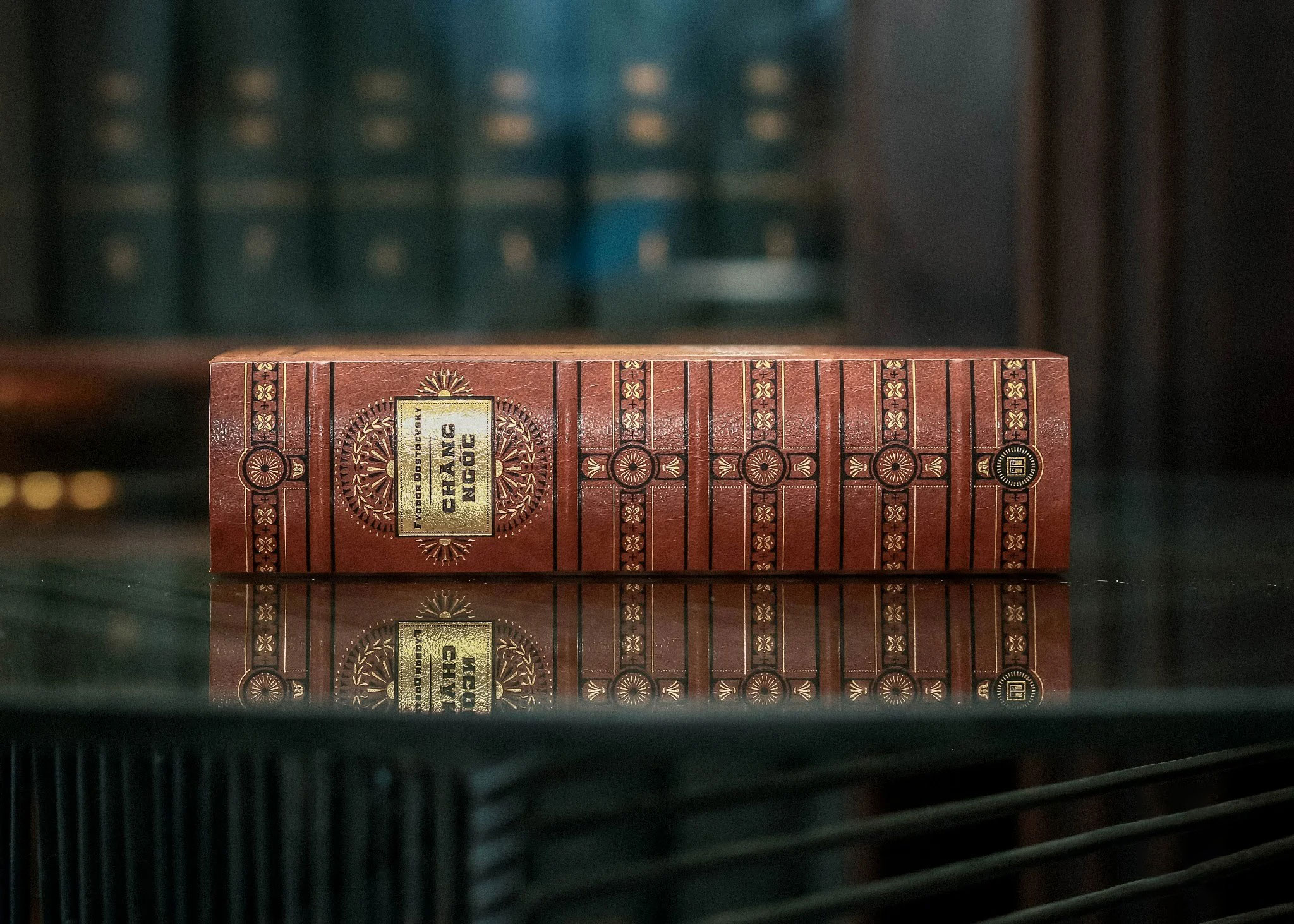 chàng ngốc - ấn bản giới hạn - bìa giấy vân da - Ảnh 4