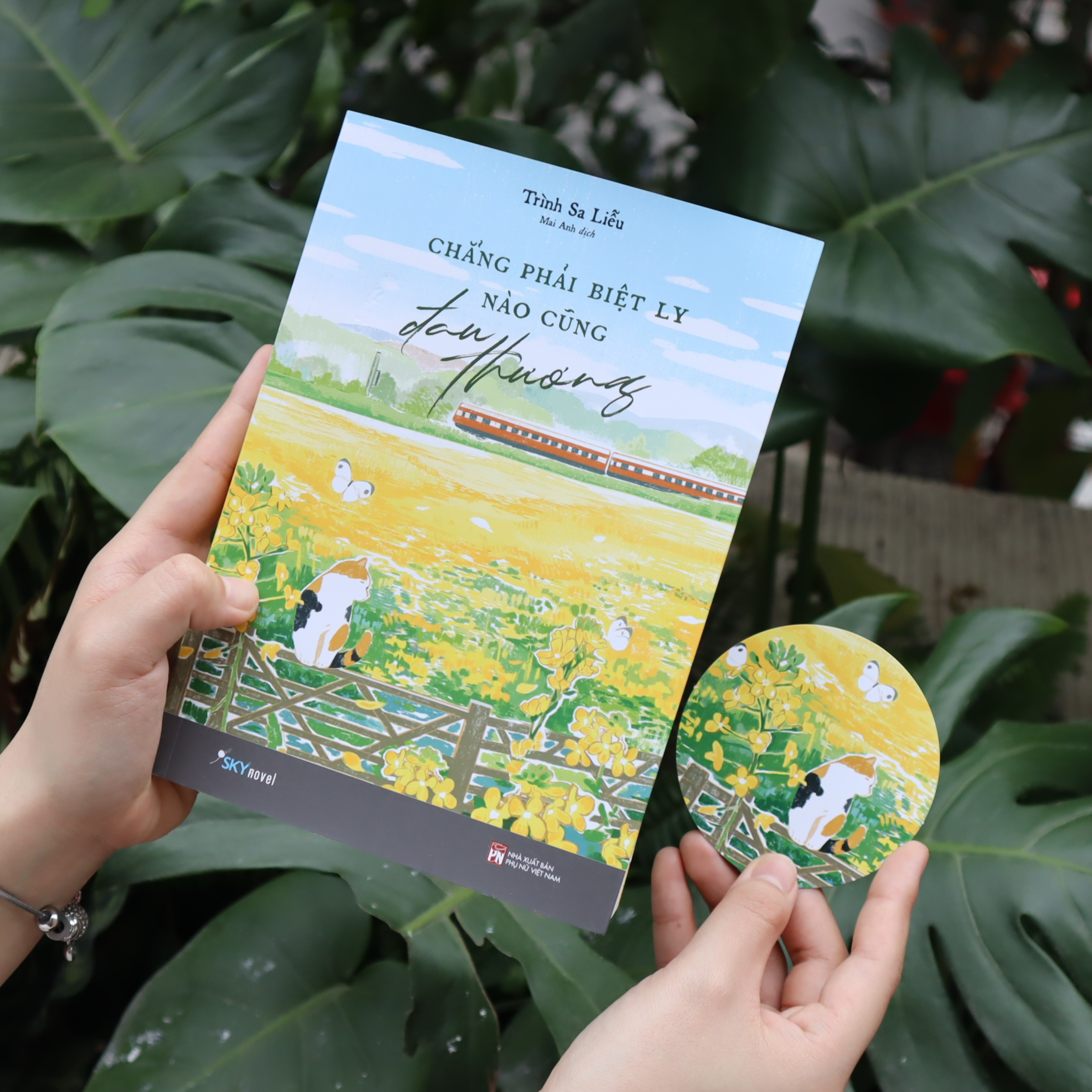 chẳng phải biệt ly nào cũng đau thương - tặng kèm bookmark bế hình + ticket “chuyến tàu thanh xuân” - Ảnh 6