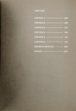 chỉ những vì sao mới tỏ - bản đặc biệt - tặng kèm clear bookmark + postcard - Ảnh 4